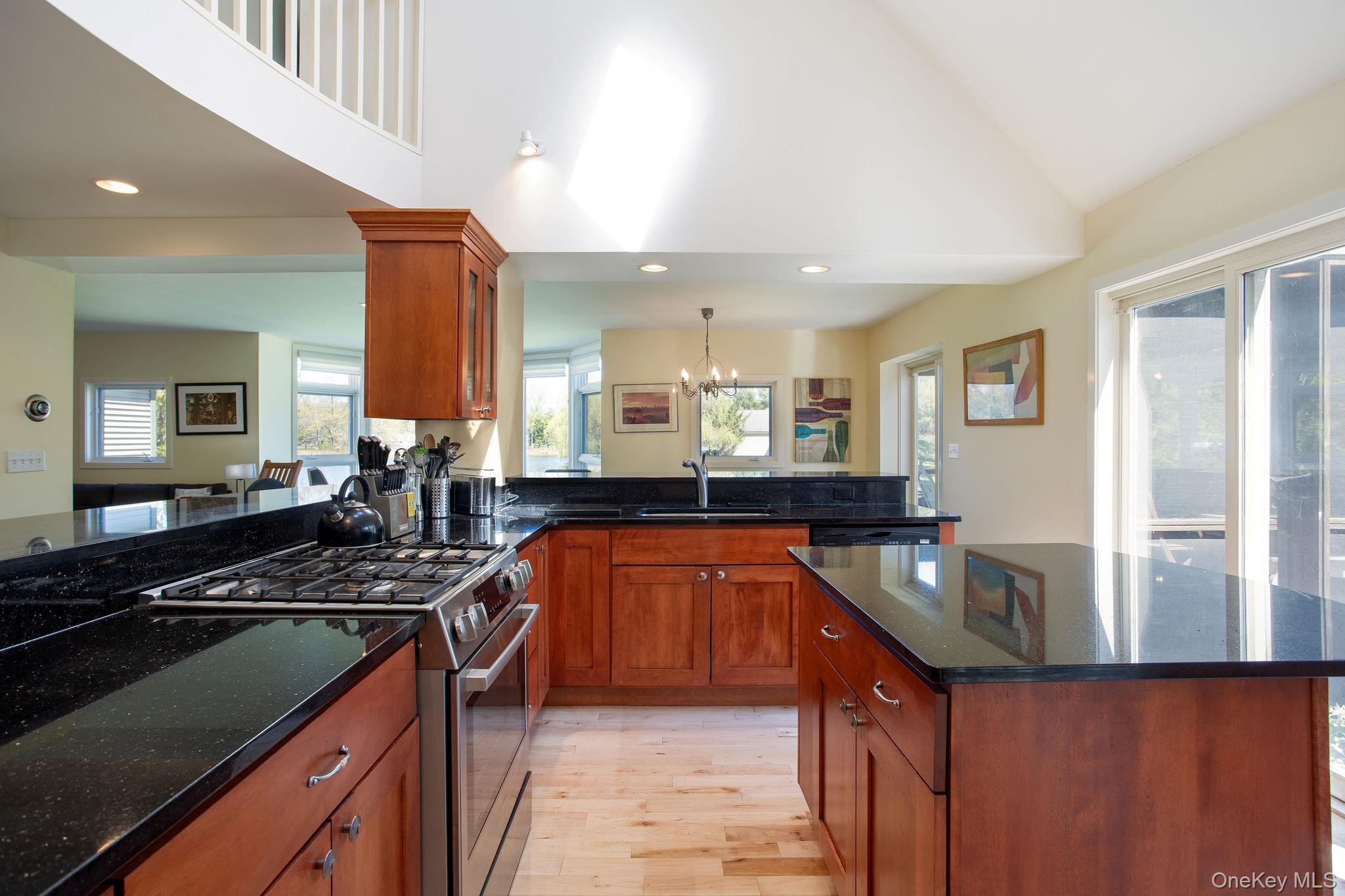 322 Arcadia Drive – For Sale photo 15