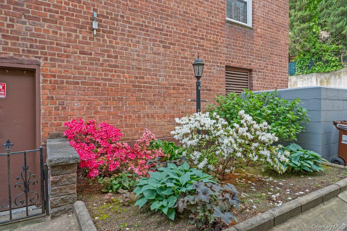 6299 Broadway, Unit C3A photo 14