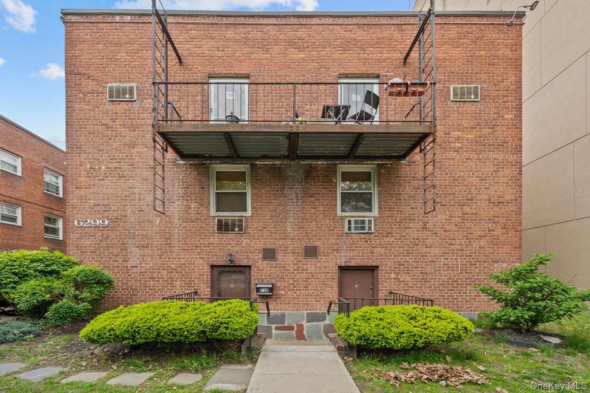 6299 Broadway, Unit C3A photo 2