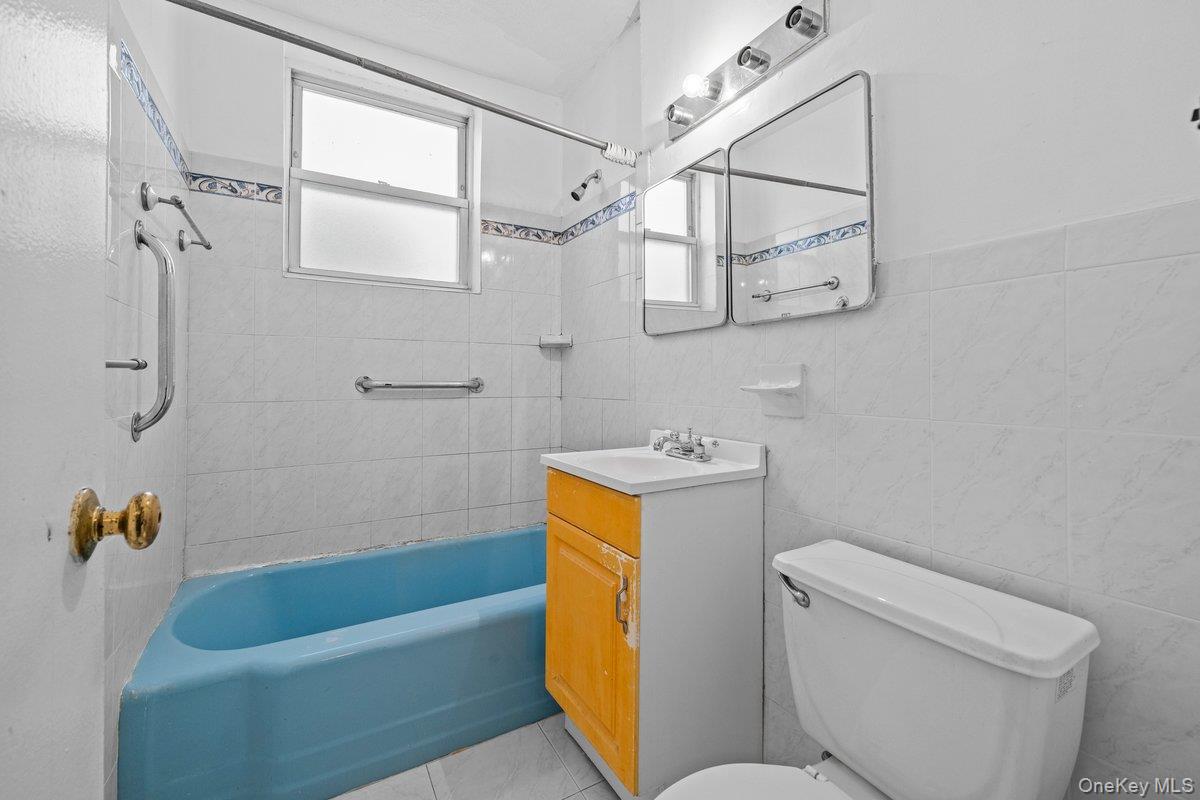 6299 Broadway, Unit C3A photo 10