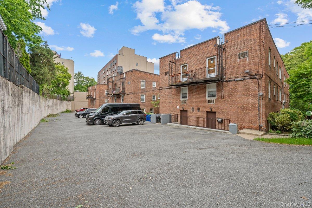 6299 Broadway, Unit C3A photo 16