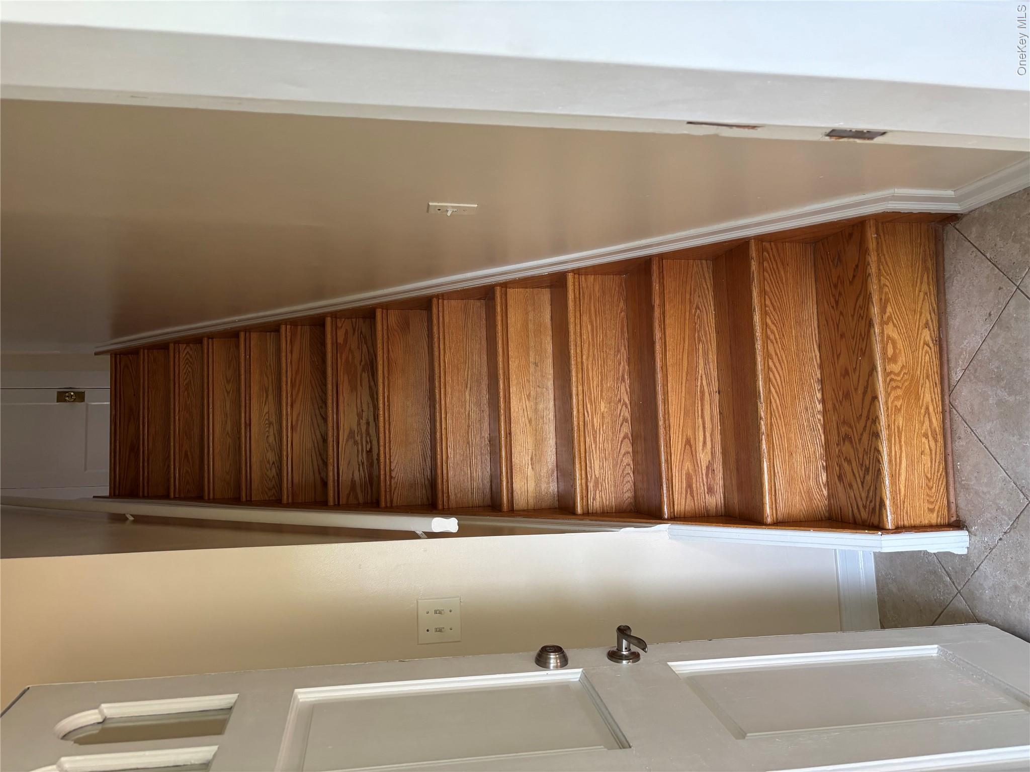 261 Schenck Avenue, Unit 2nd Floor photo 2