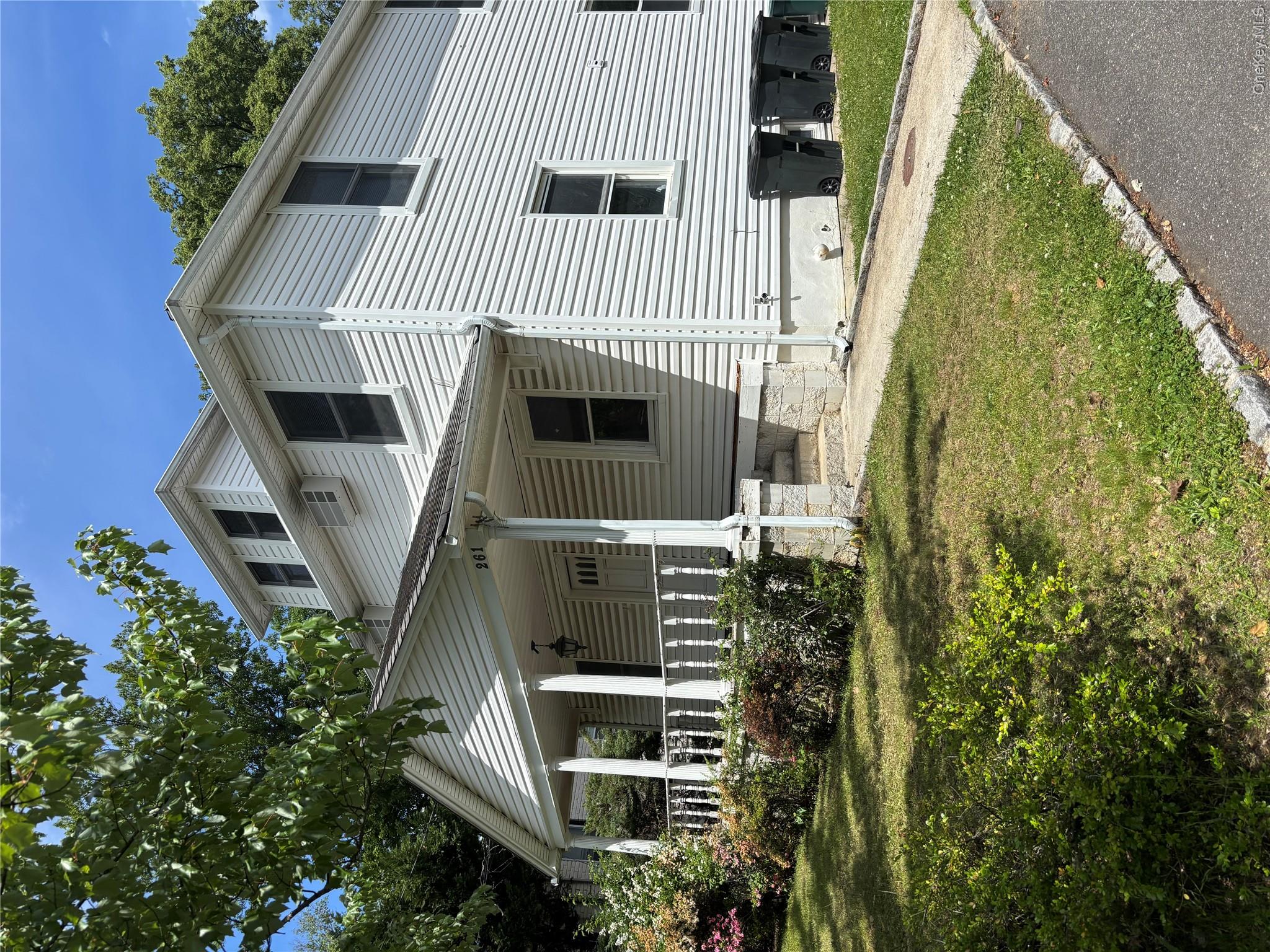 261 Schenck Avenue, Unit 2nd Floor