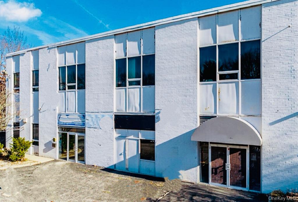 6801 Jericho Turnpike, Unit 210