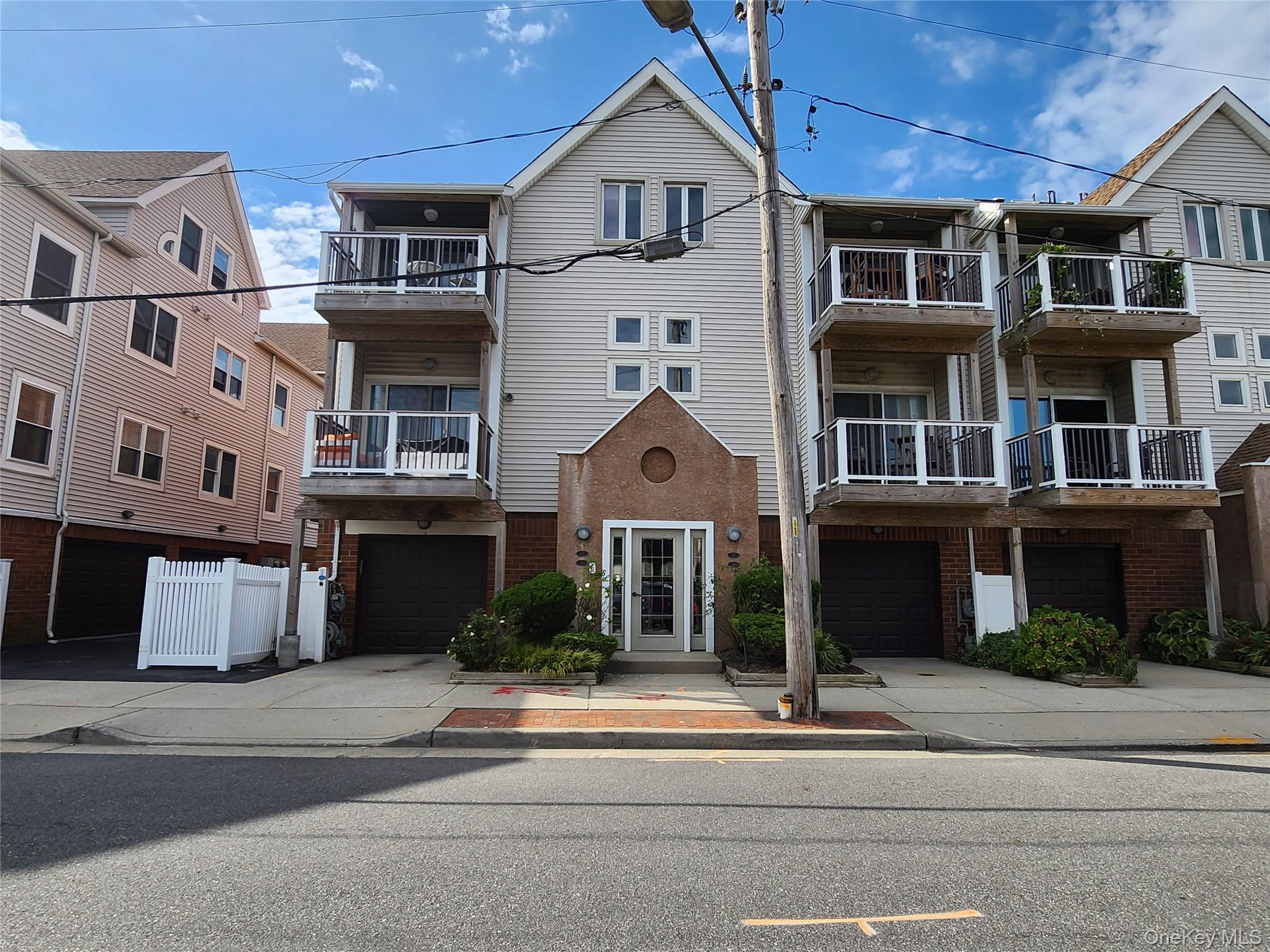 67 Pacific Boulevard – For Rent