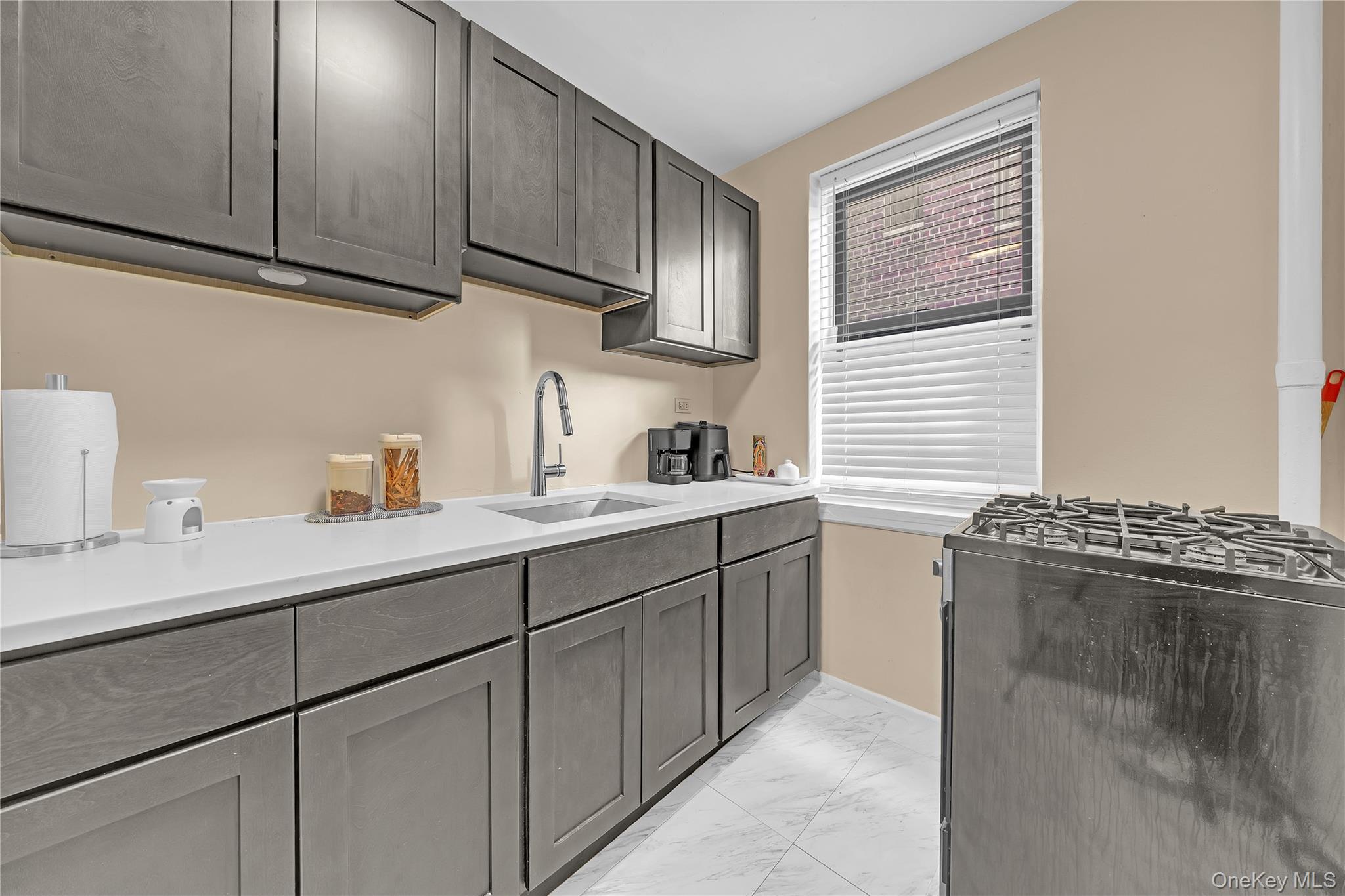 2830 Briggs Avenue, Unit 4F photo 5