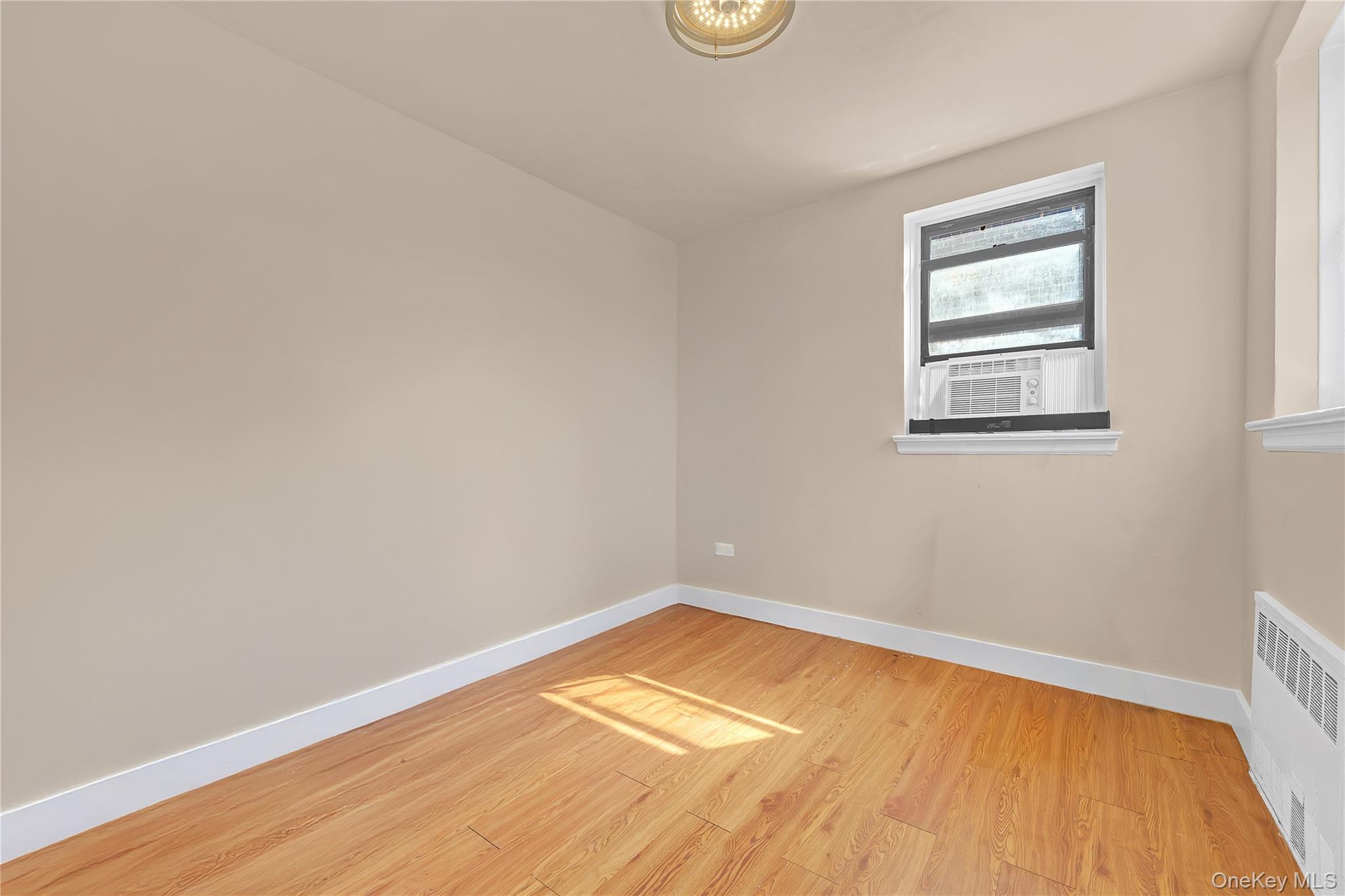 2830 Briggs Avenue, Unit 4F photo 8