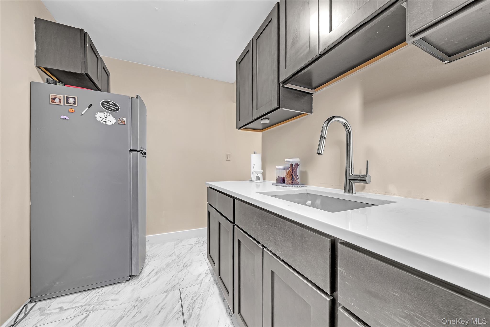 2830 Briggs Avenue, Unit 4F photo 4