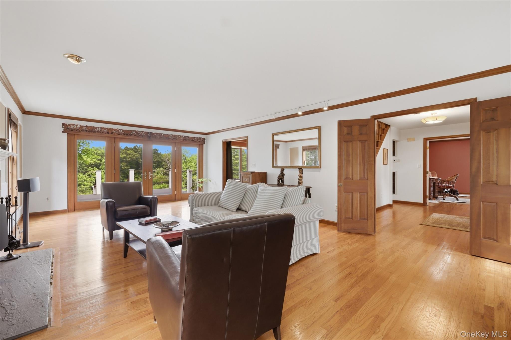 13 Spy Glass Lane – For Sale photo 16