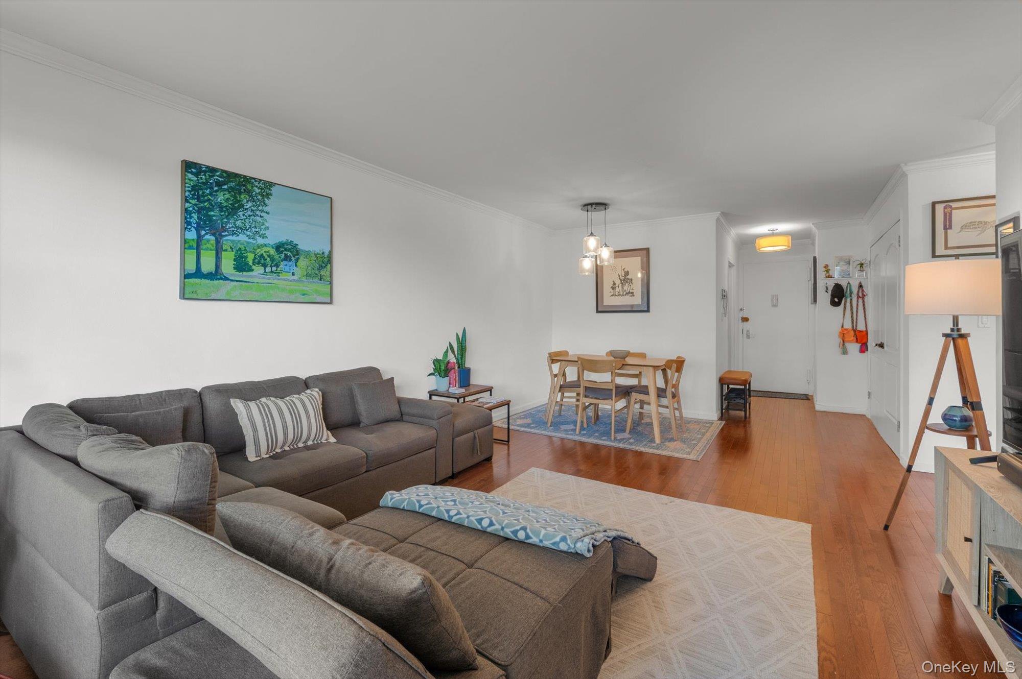 17-85 215 St, Unit 1 L photo 9