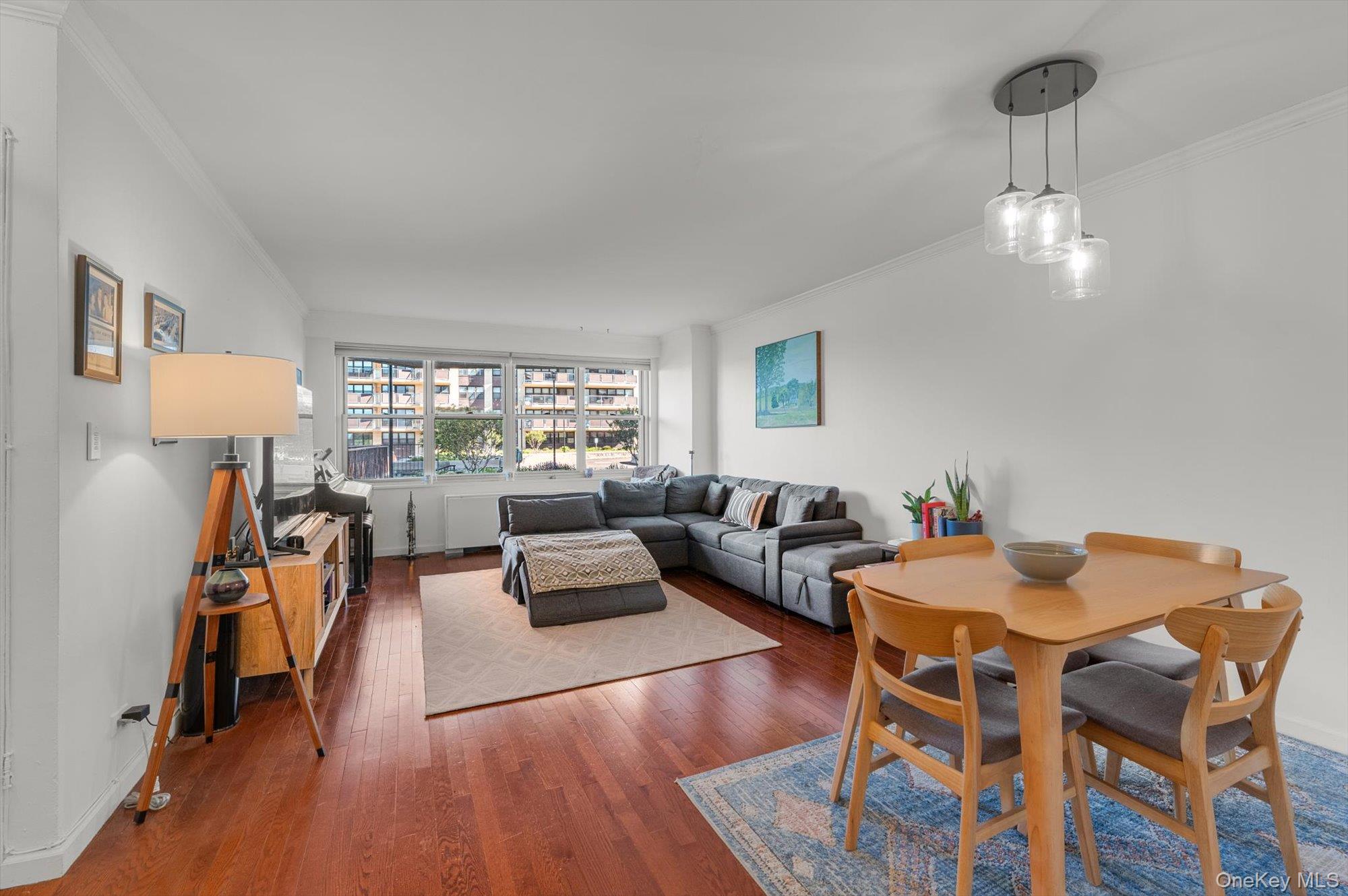 17-85 215 St, Unit 1 L photo 6
