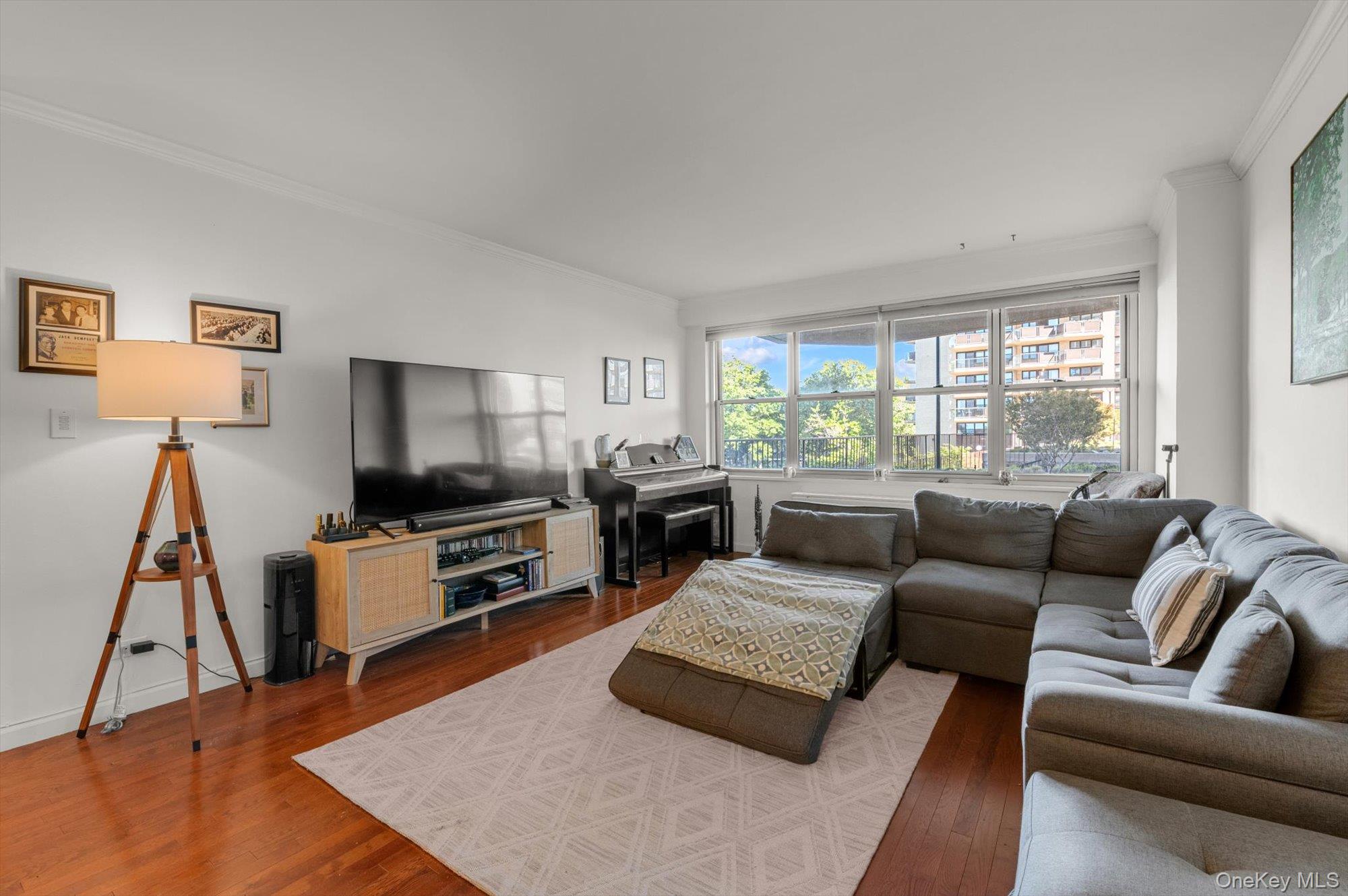 17-85 215 St, Unit 1 L photo 7