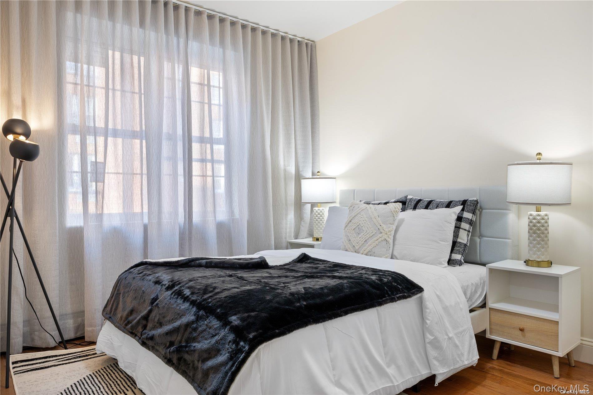 141-15 Cherry Avenue, Unit 5C photo 28