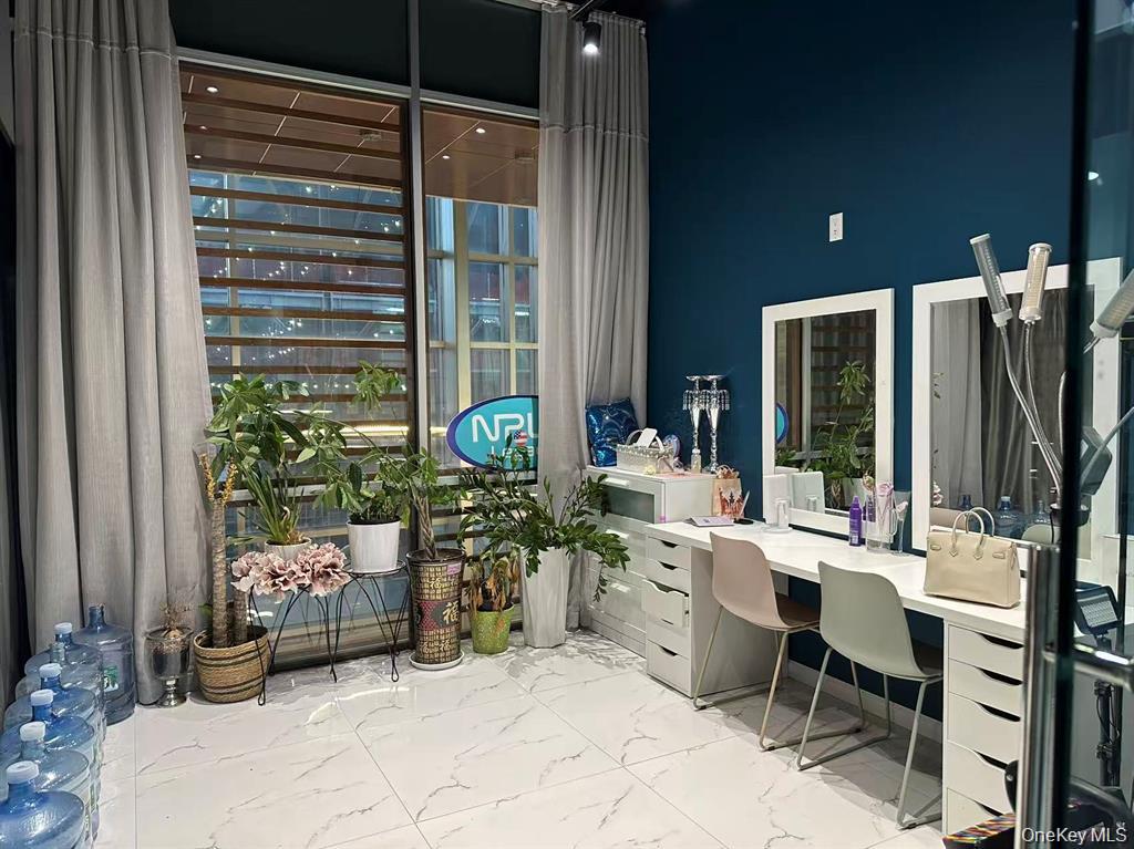 13633 37th Avenue, Unit 2A photo 3