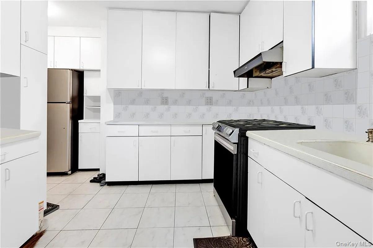 2580 Ocean Parkway, Unit 2K photo 10