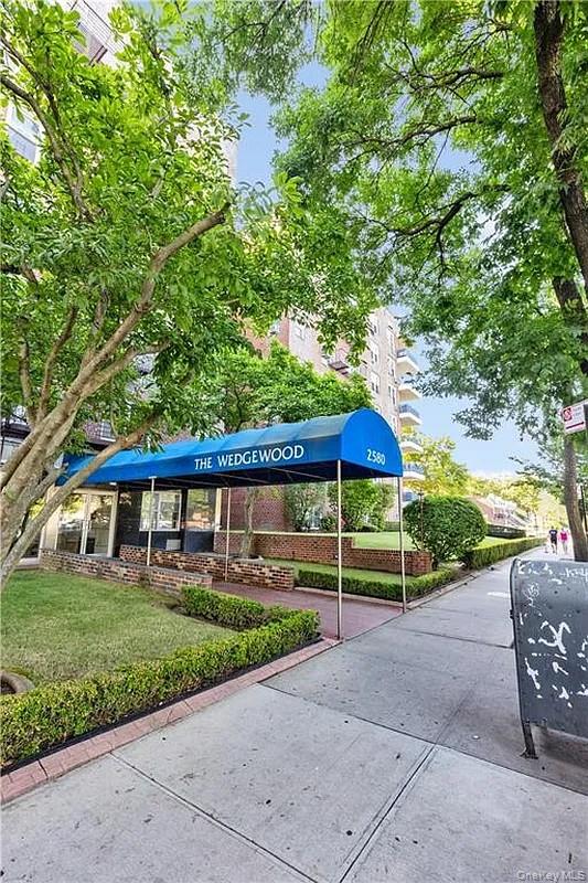 2580 Ocean Parkway, Unit 2K photo 17