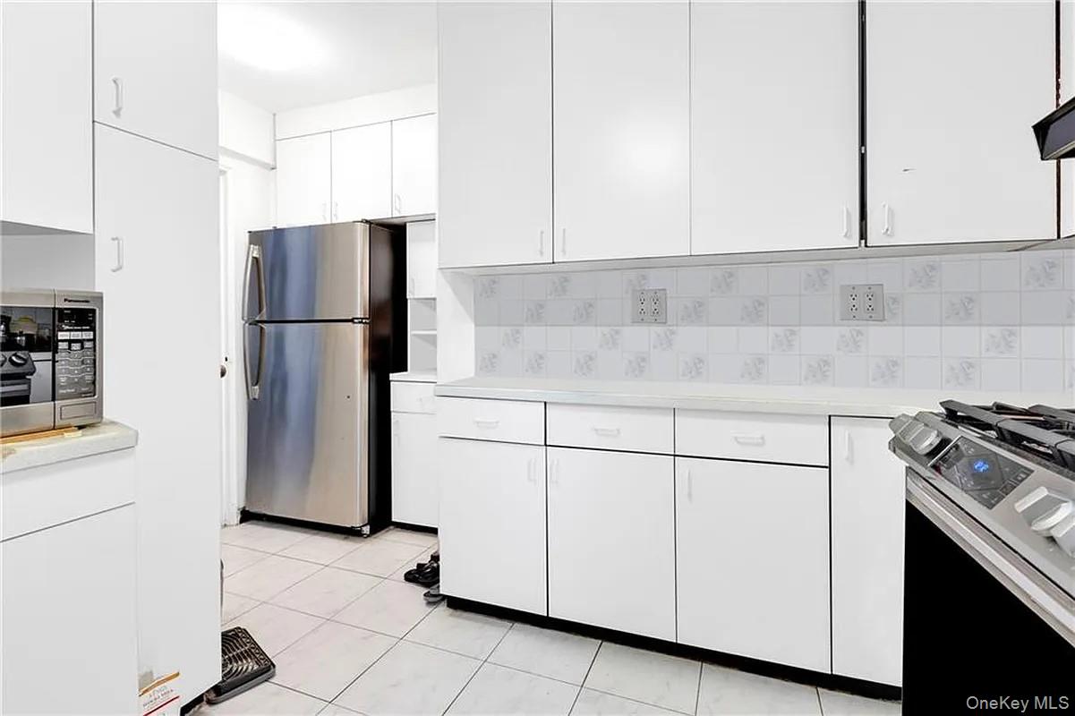 2580 Ocean Parkway, Unit 2K photo 12