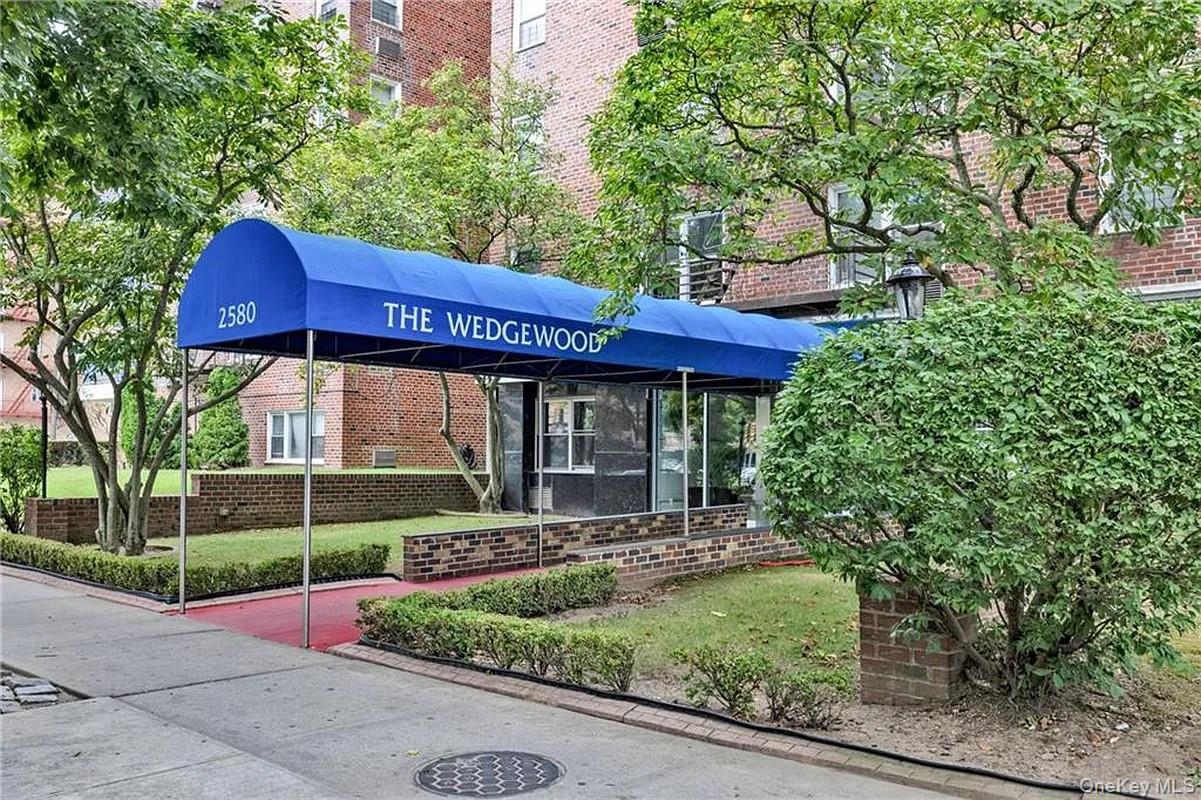 2580 Ocean Parkway, Unit 2K photo 19
