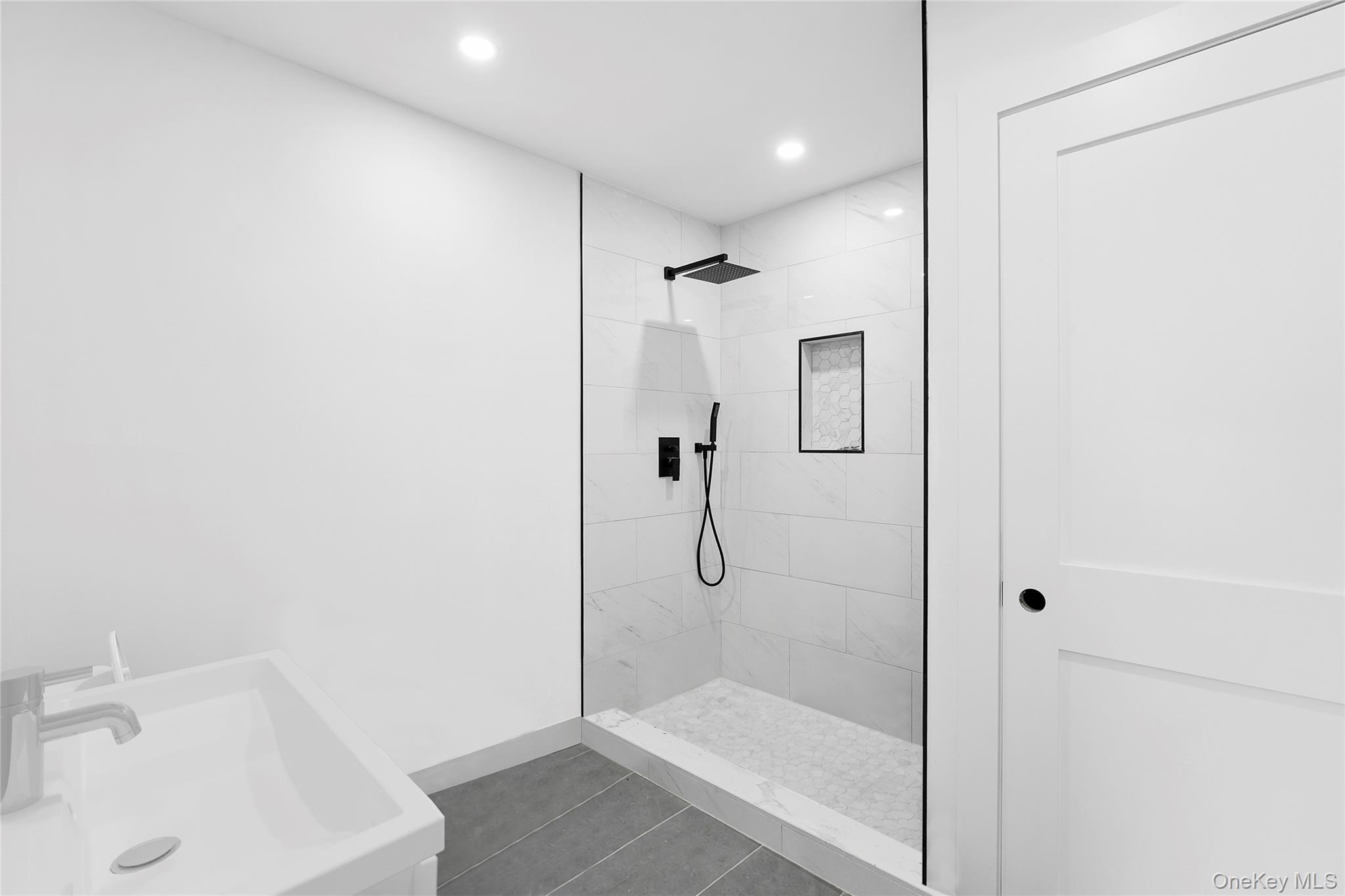 50 Squires Avenue – For Sale photo 11