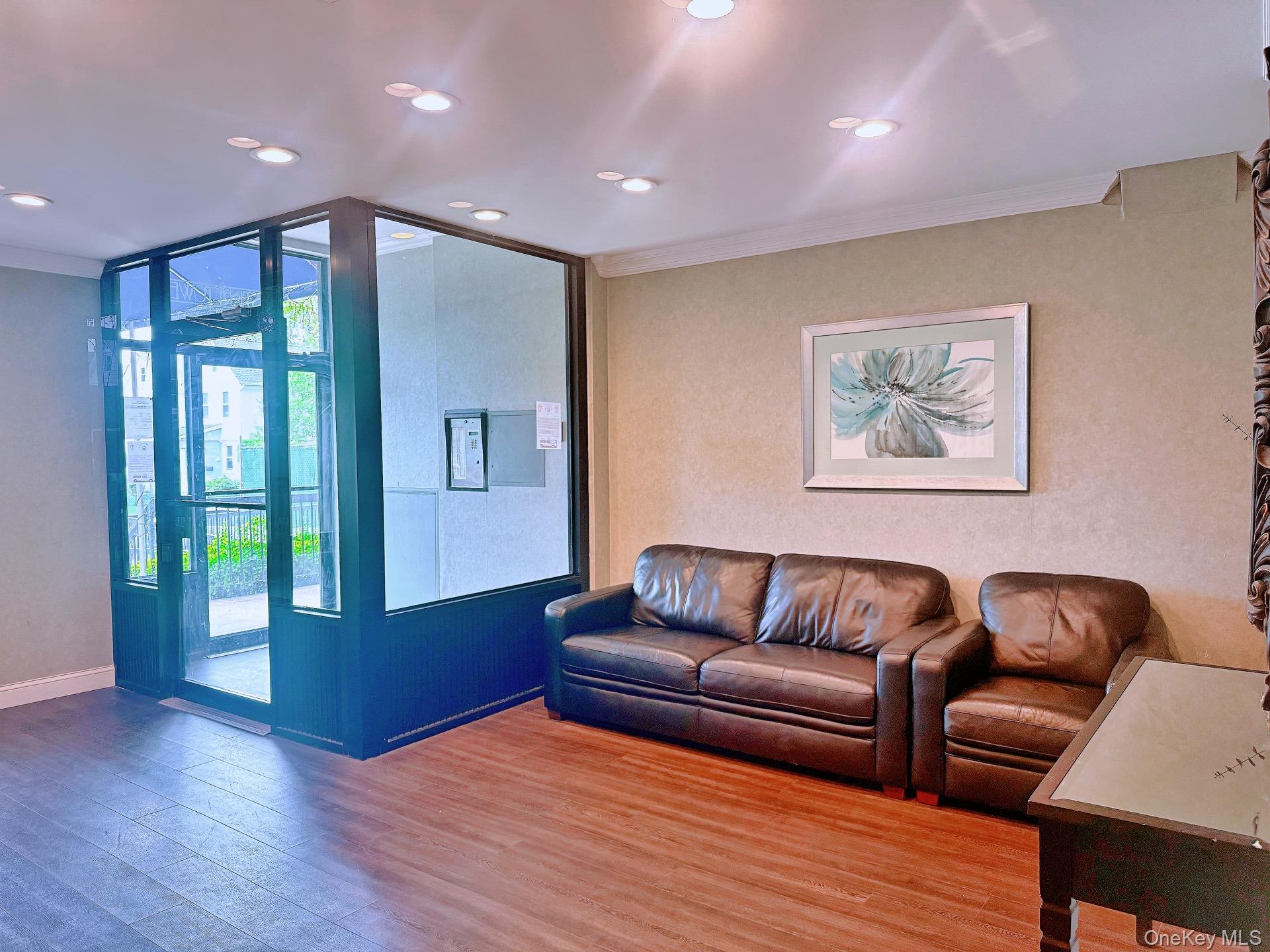 8730 62nd Avenue, Unit 3F photo 9