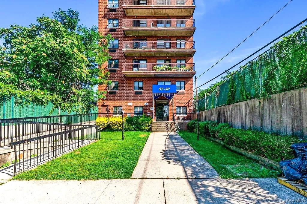 8730 62nd Avenue, Unit 3F photo 2