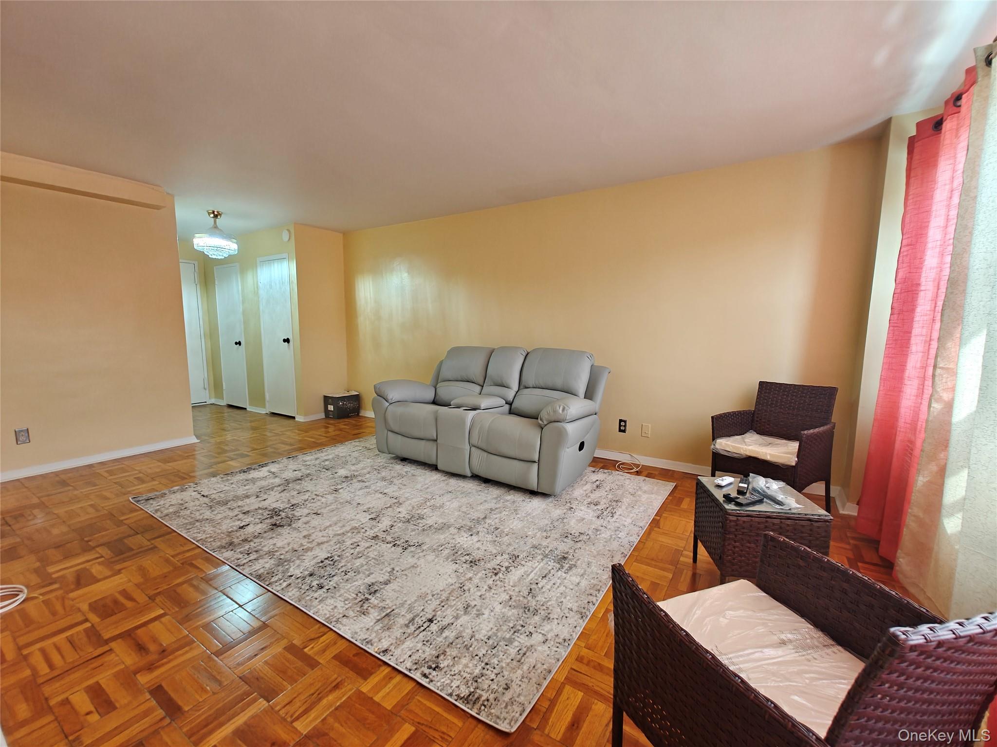 385 Mclean Avenue, Unit 8D photo 6