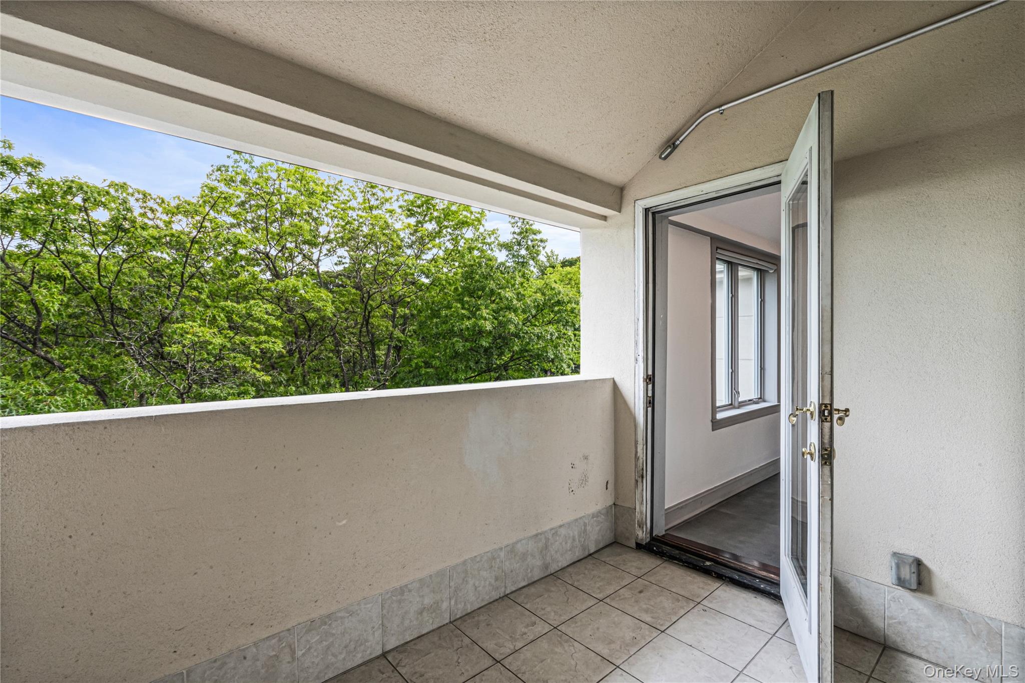 171 Great Neck Road Rd, Unit 4R photo 15