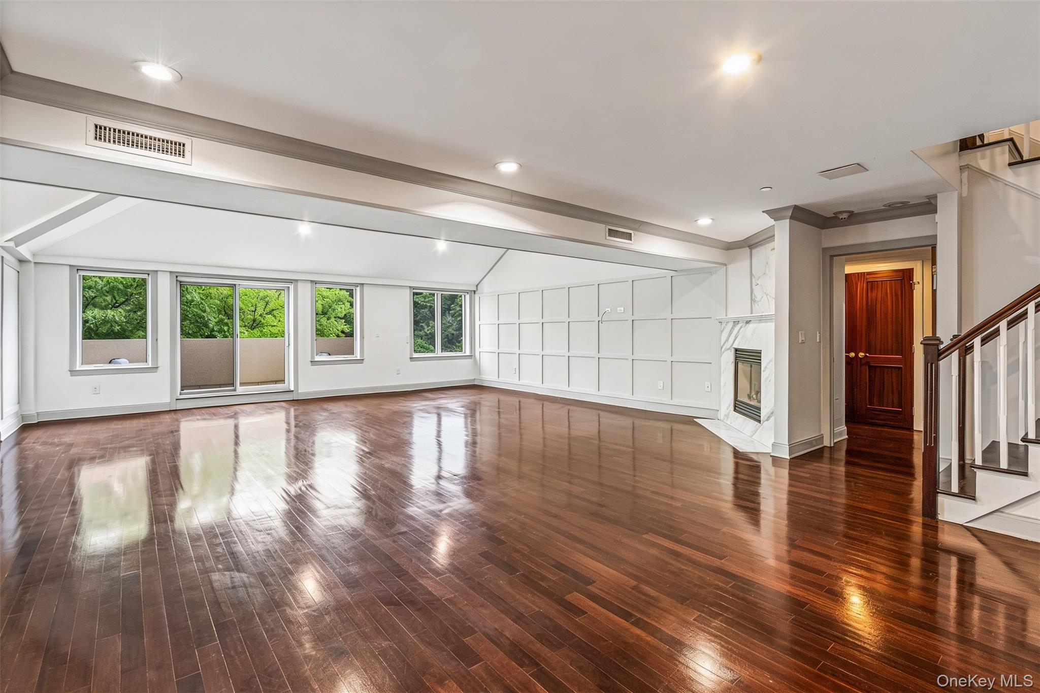 171 Great Neck Road Rd, Unit 4R photo 4