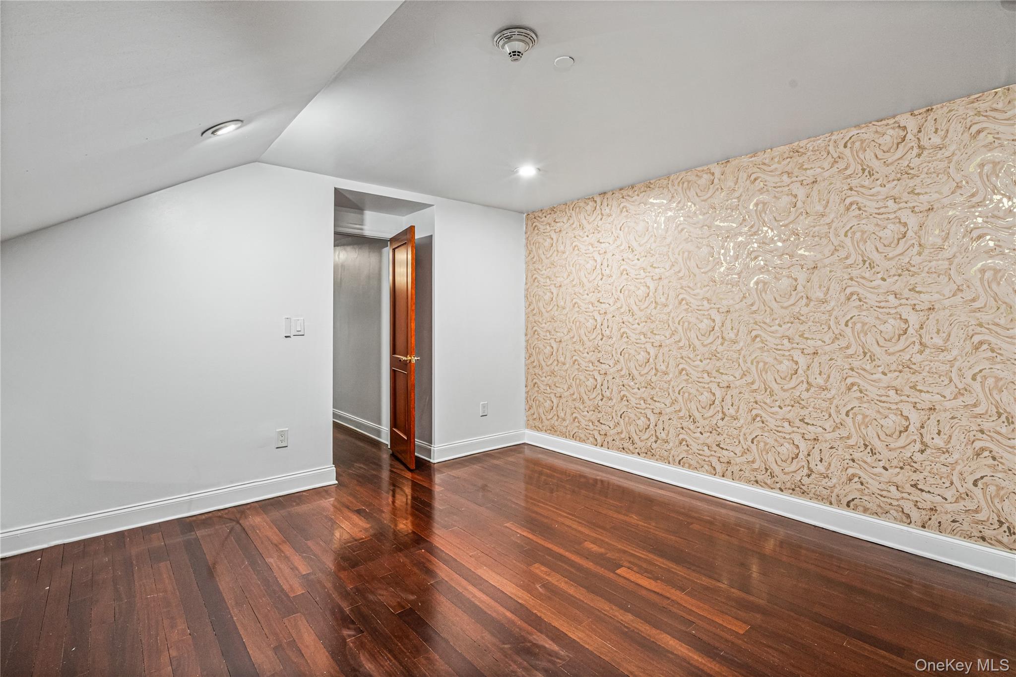 171 Great Neck Road Rd, Unit 4R photo 21