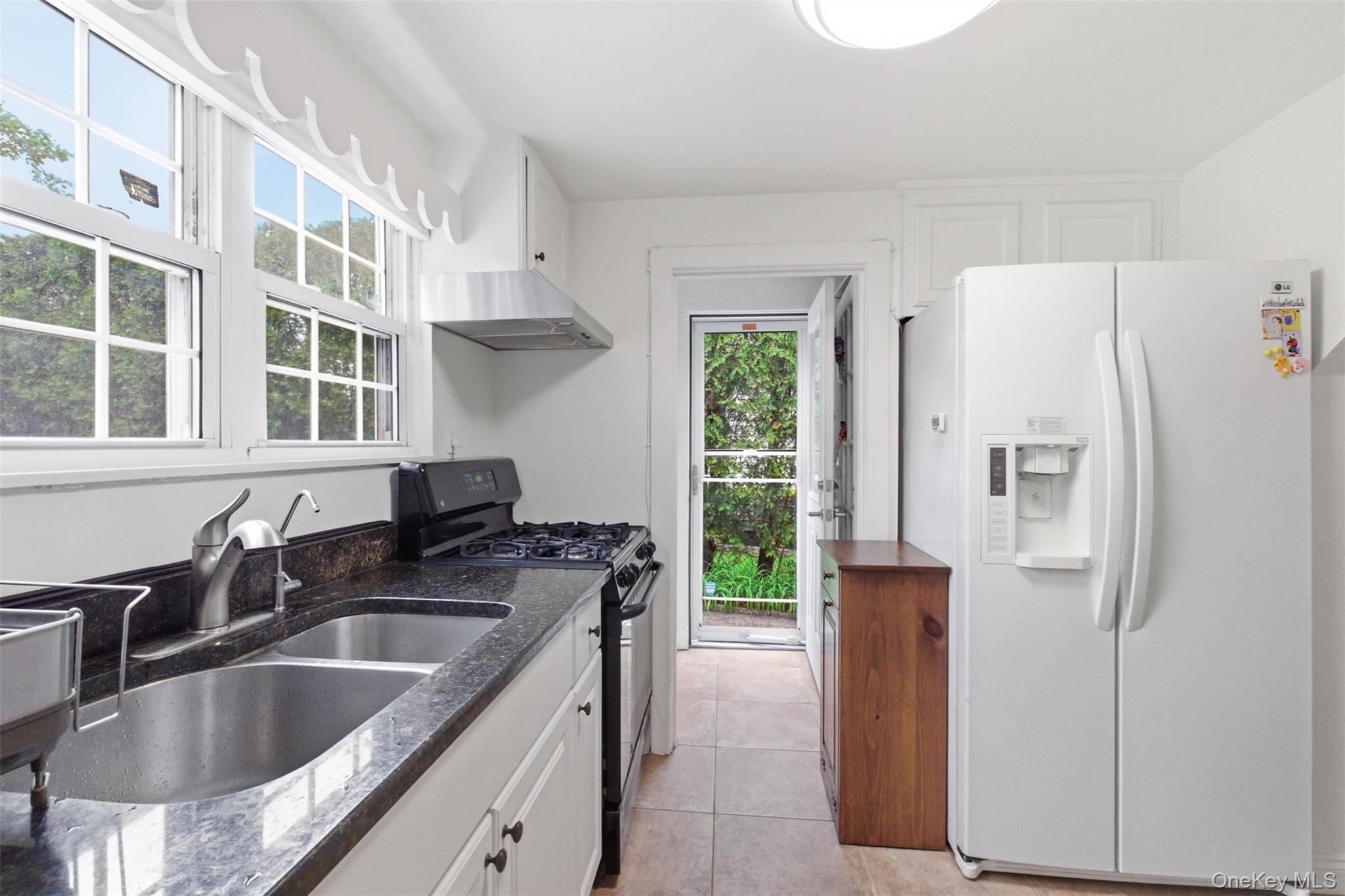 47 Onderdonk Avenue – For Sale photo 18