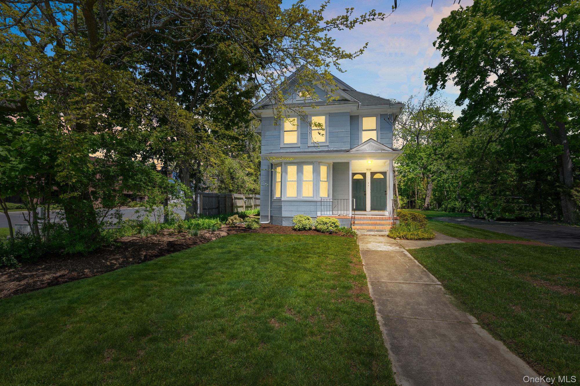 1220 Youngs Avenue – For Sale photo 2