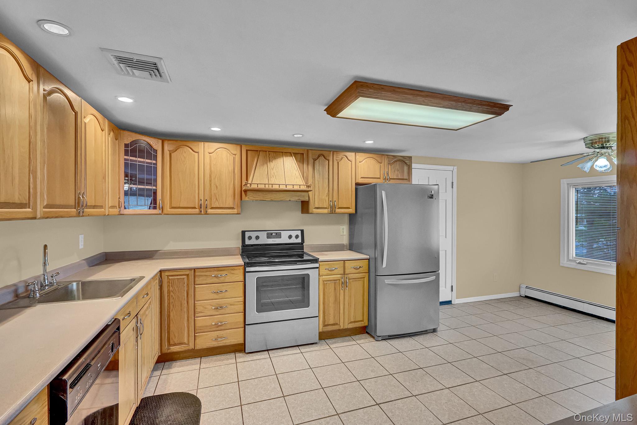 54 College Hills Drive – For Sale photo 3