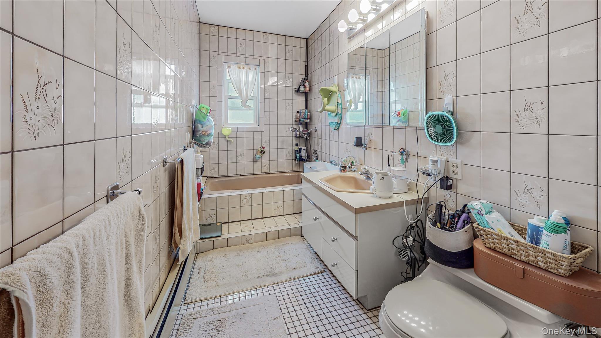 30-22 78 Street – For Sale photo 16