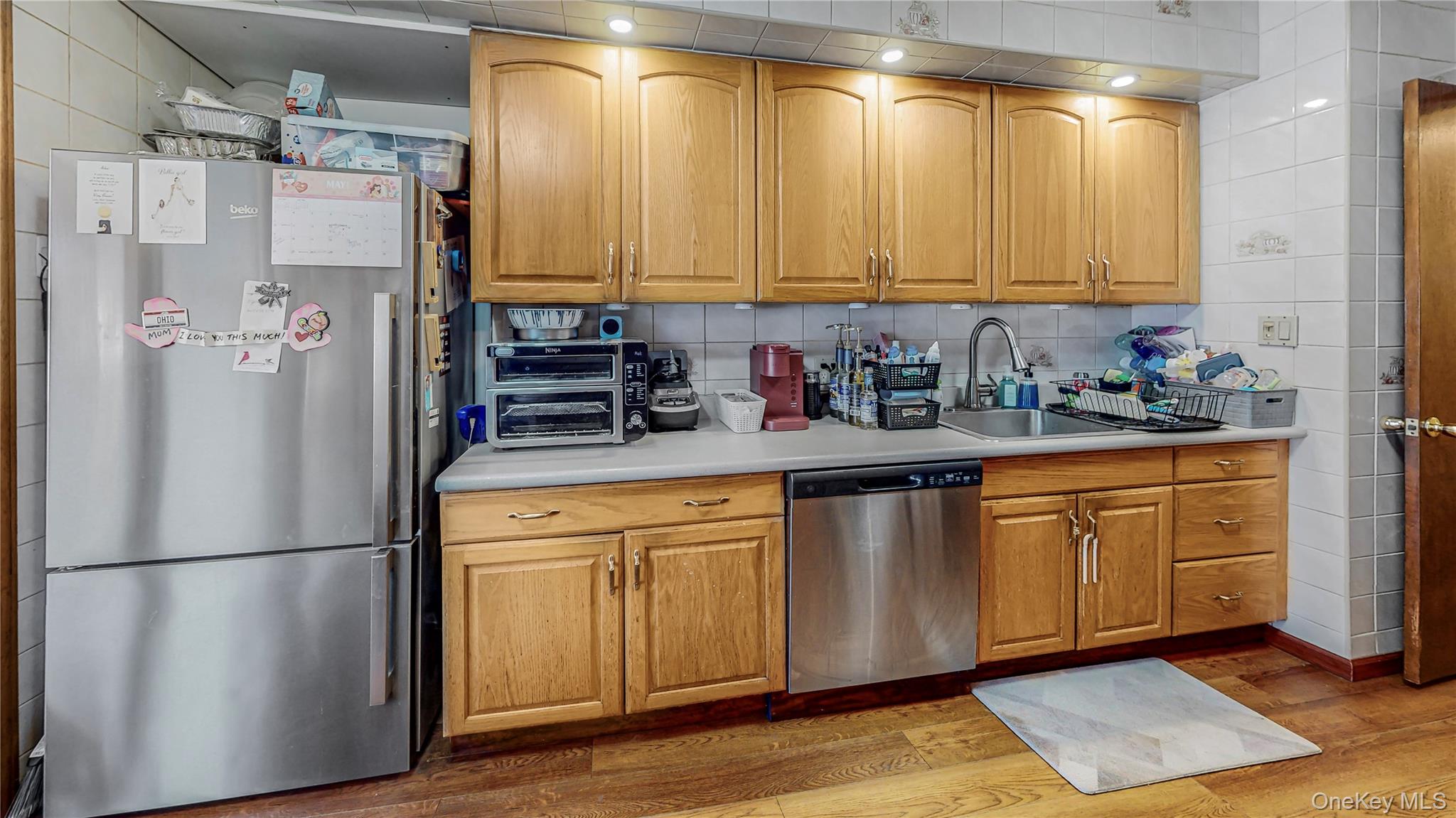 30-22 78 Street – For Sale photo 4