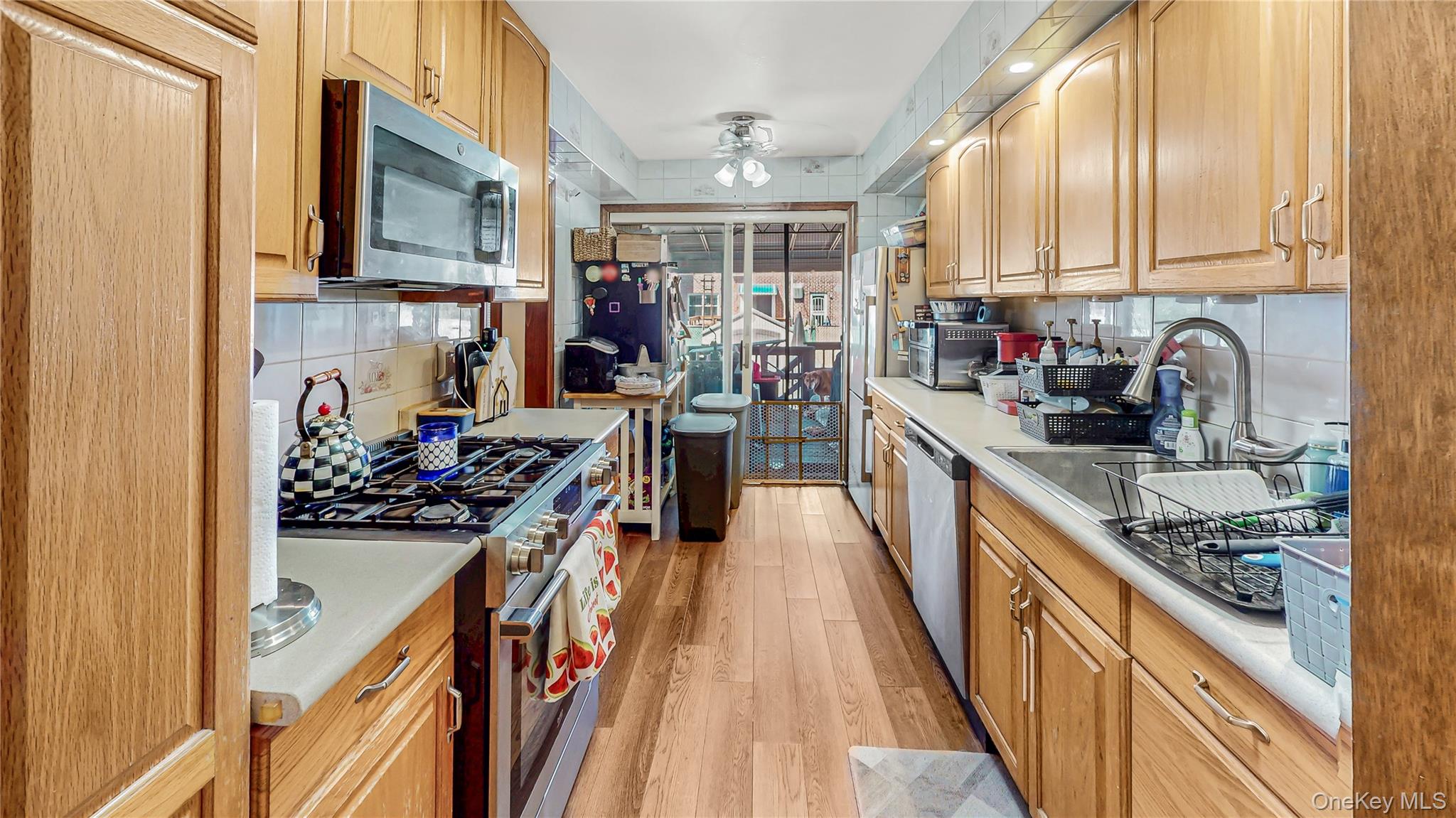 30-22 78 Street – For Sale photo 3