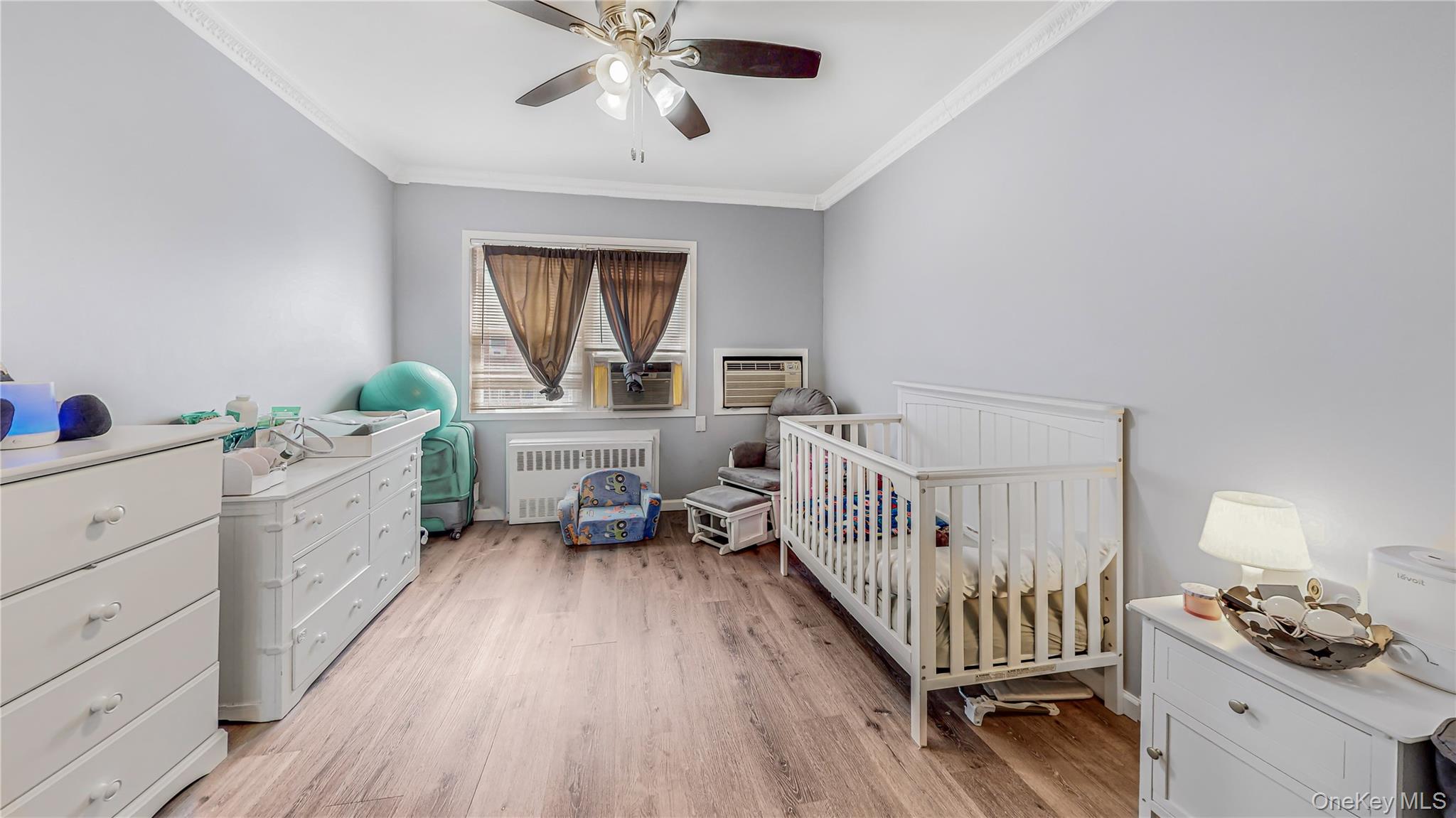 30-22 78 Street – For Sale photo 12