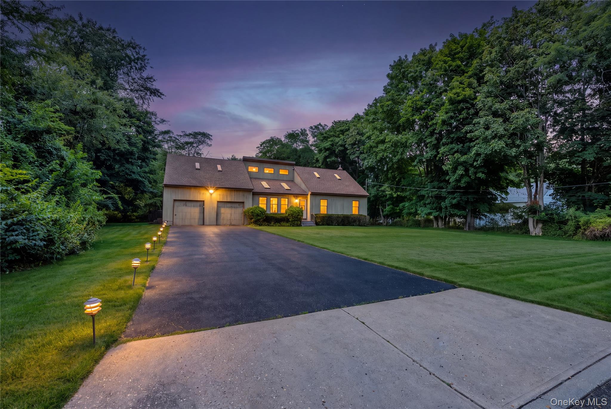 6 Cedar Street – For Sale photo 2