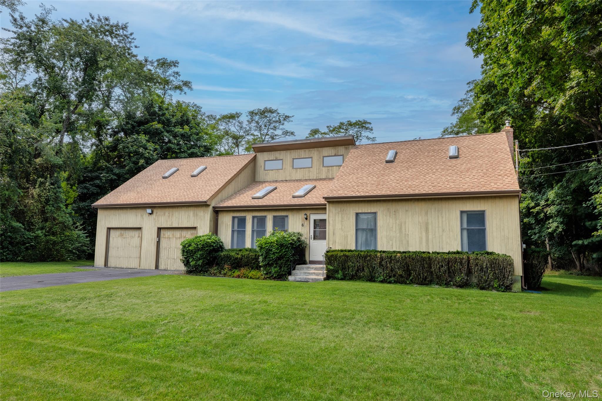 6 Cedar Street – For Sale