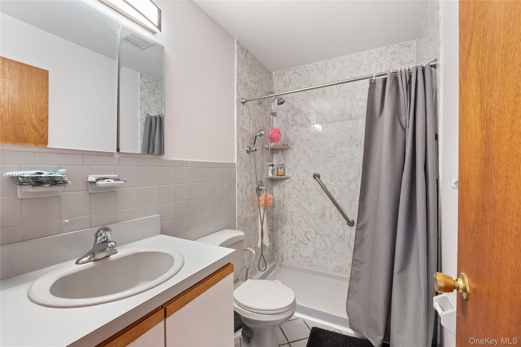 6 Cedar Street – For Sale photo 9