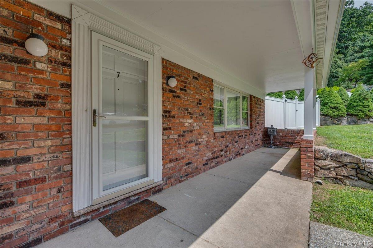 7 Shaw Lane – For Rent photo 2