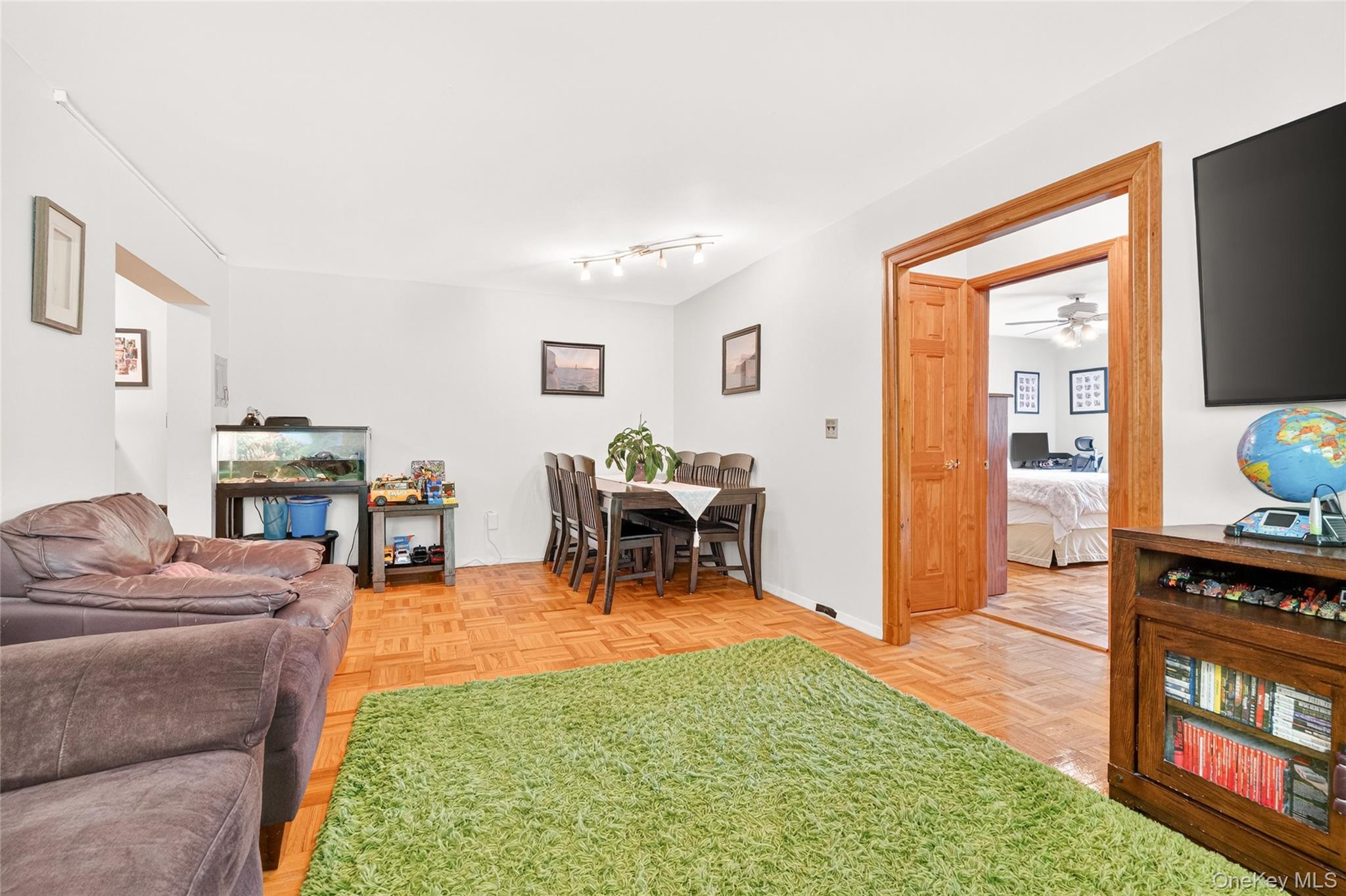 25 Shady Glen Court, Unit 2C photo 7