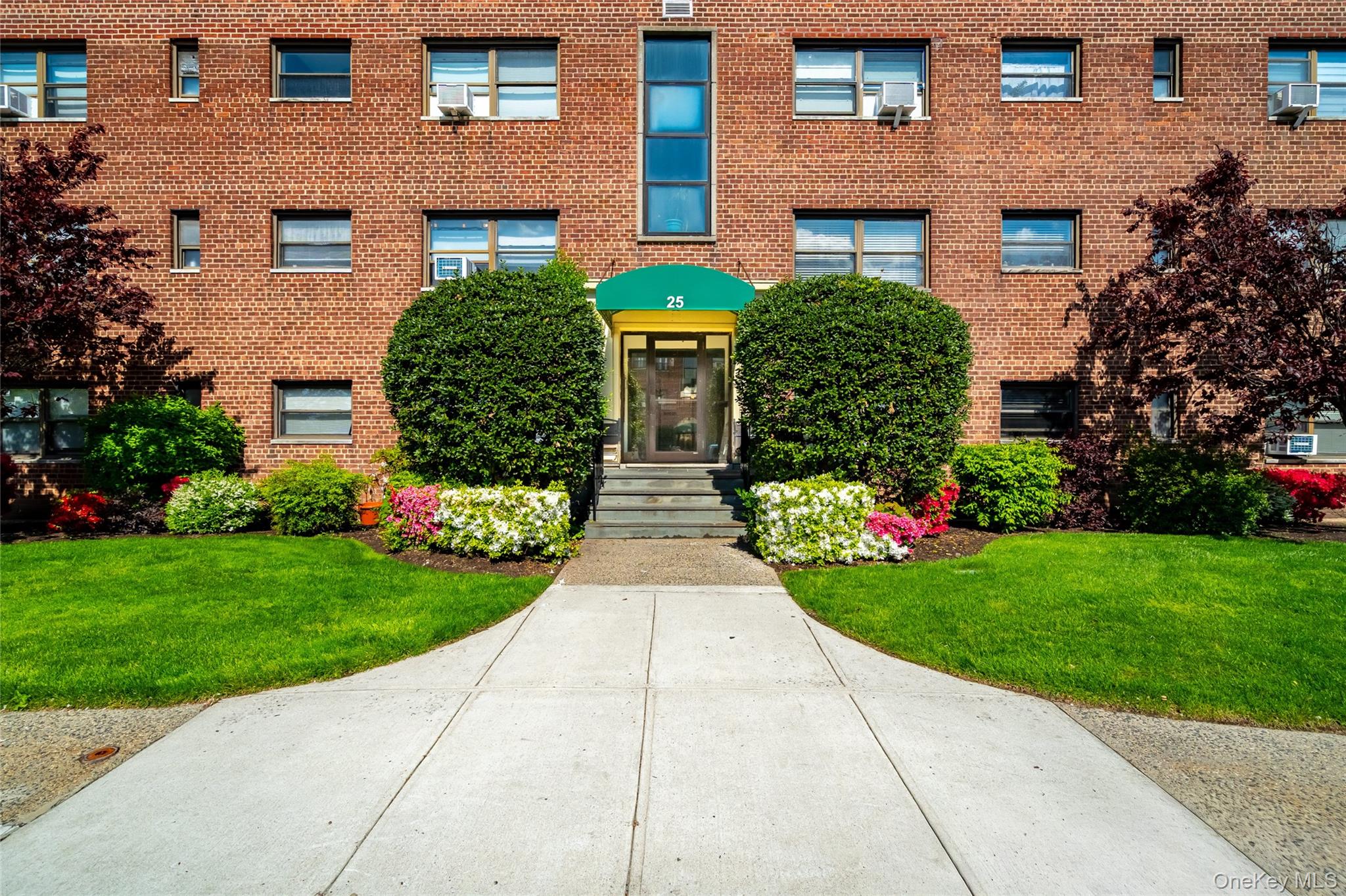25 Shady Glen Court, Unit 2C