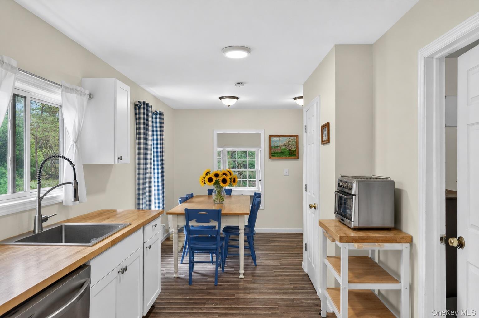 24 Avenue L – For Sale photo 7
