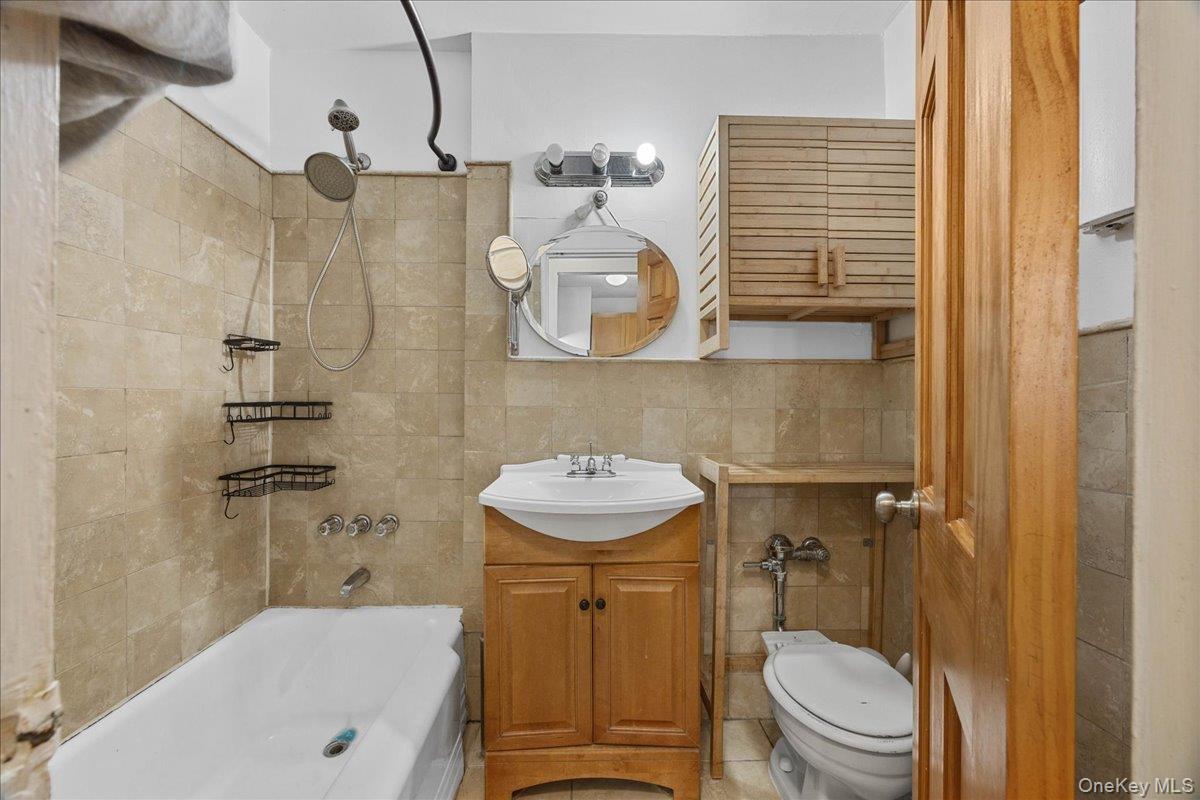 3176 Decatur Avenue, Unit 3A photo 16