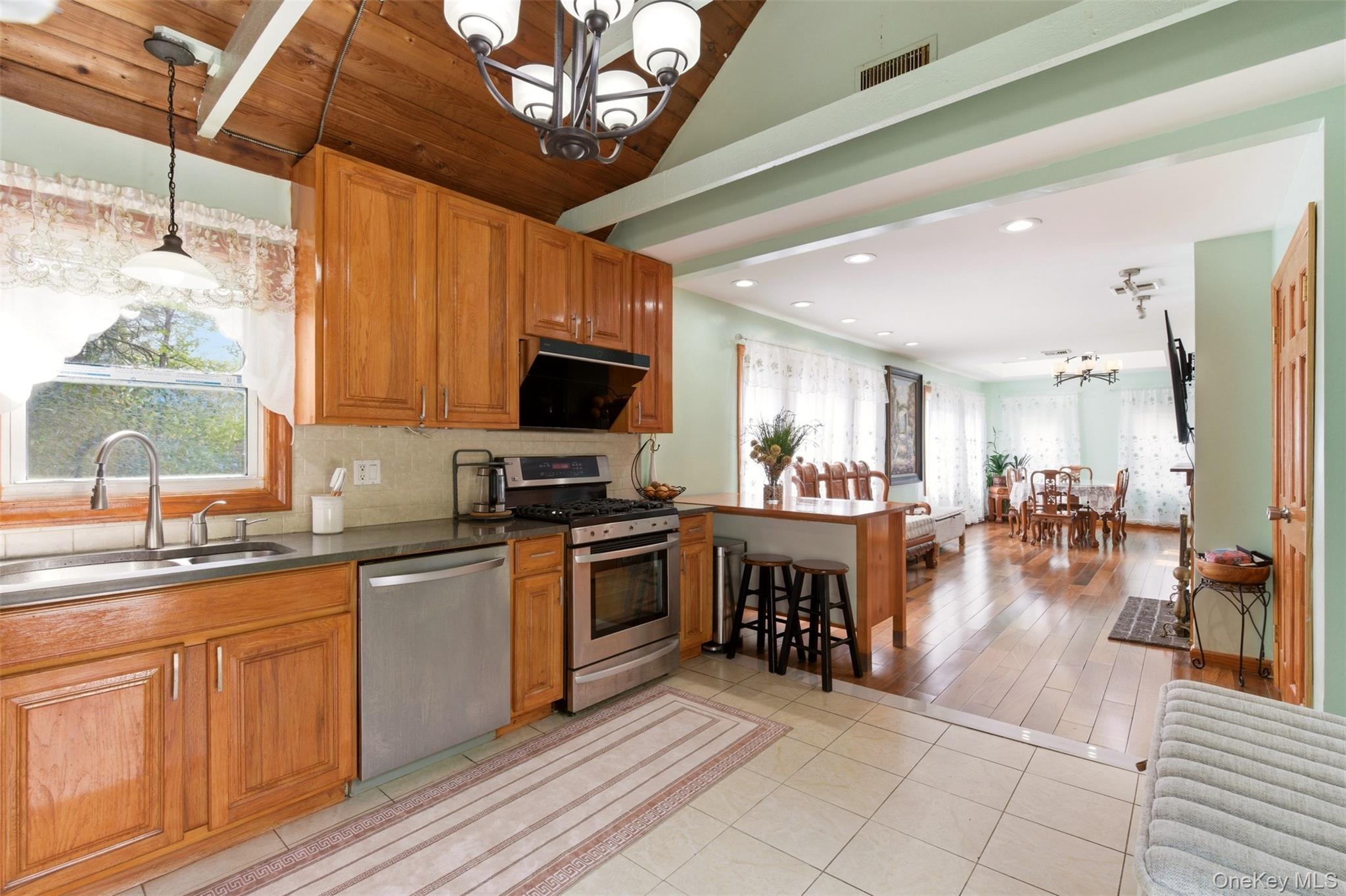 319 38th Road – For Sale photo 19