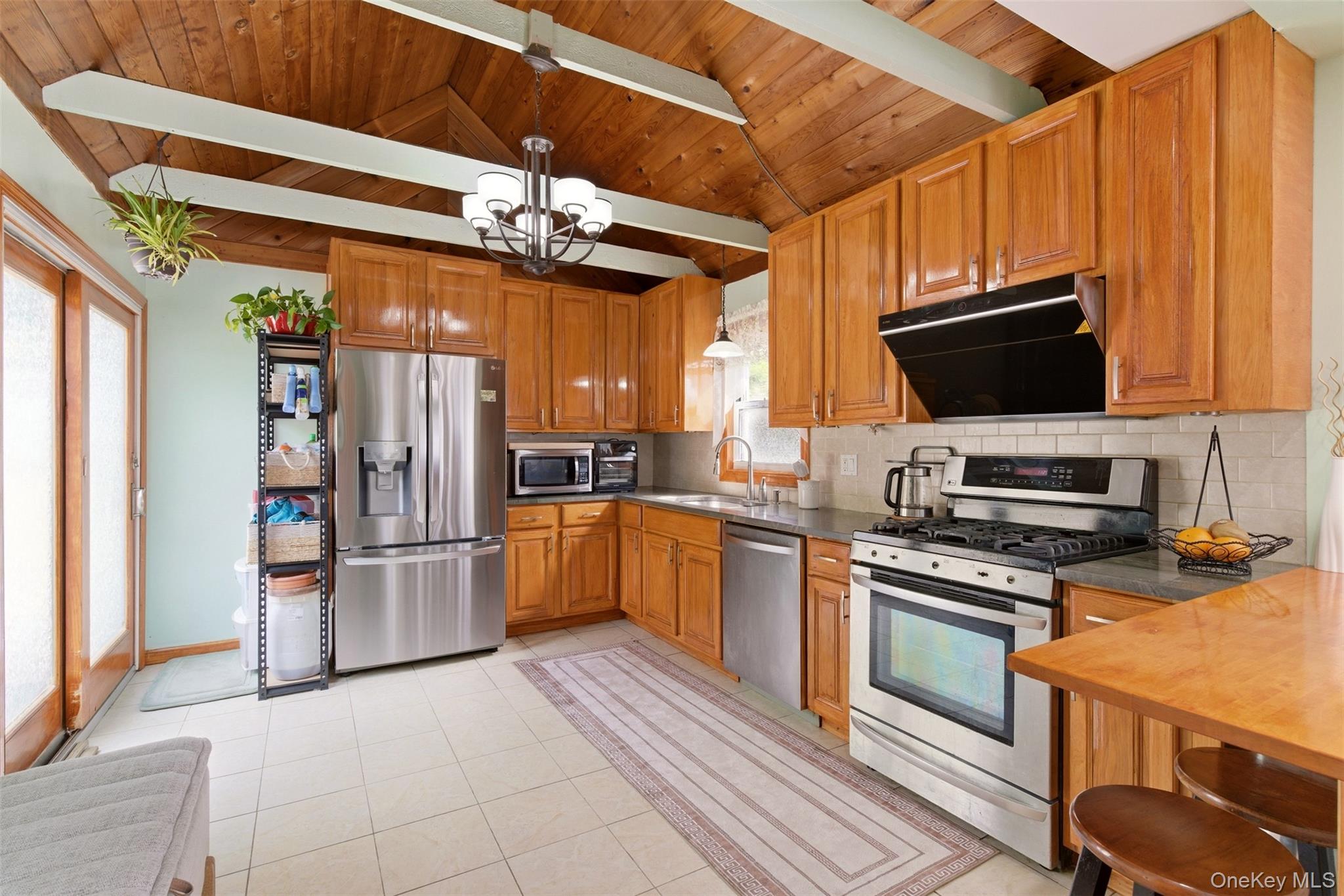 319 38th Road – For Sale photo 17