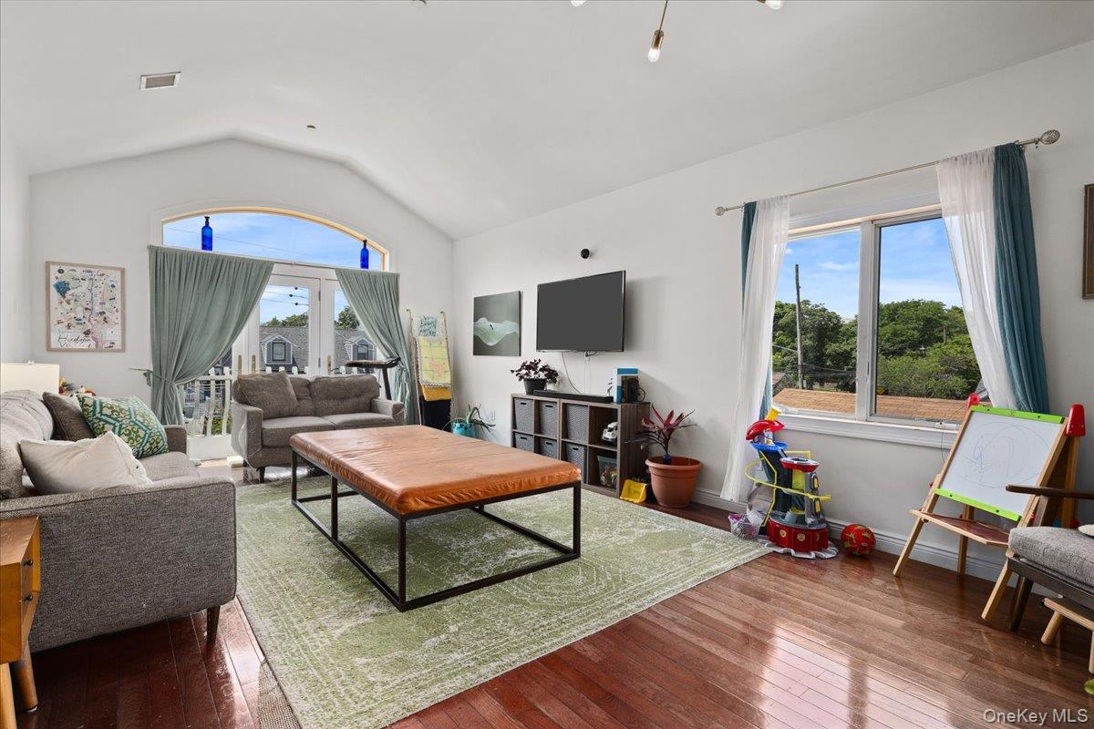 79 Tier Street – For Sale photo 20