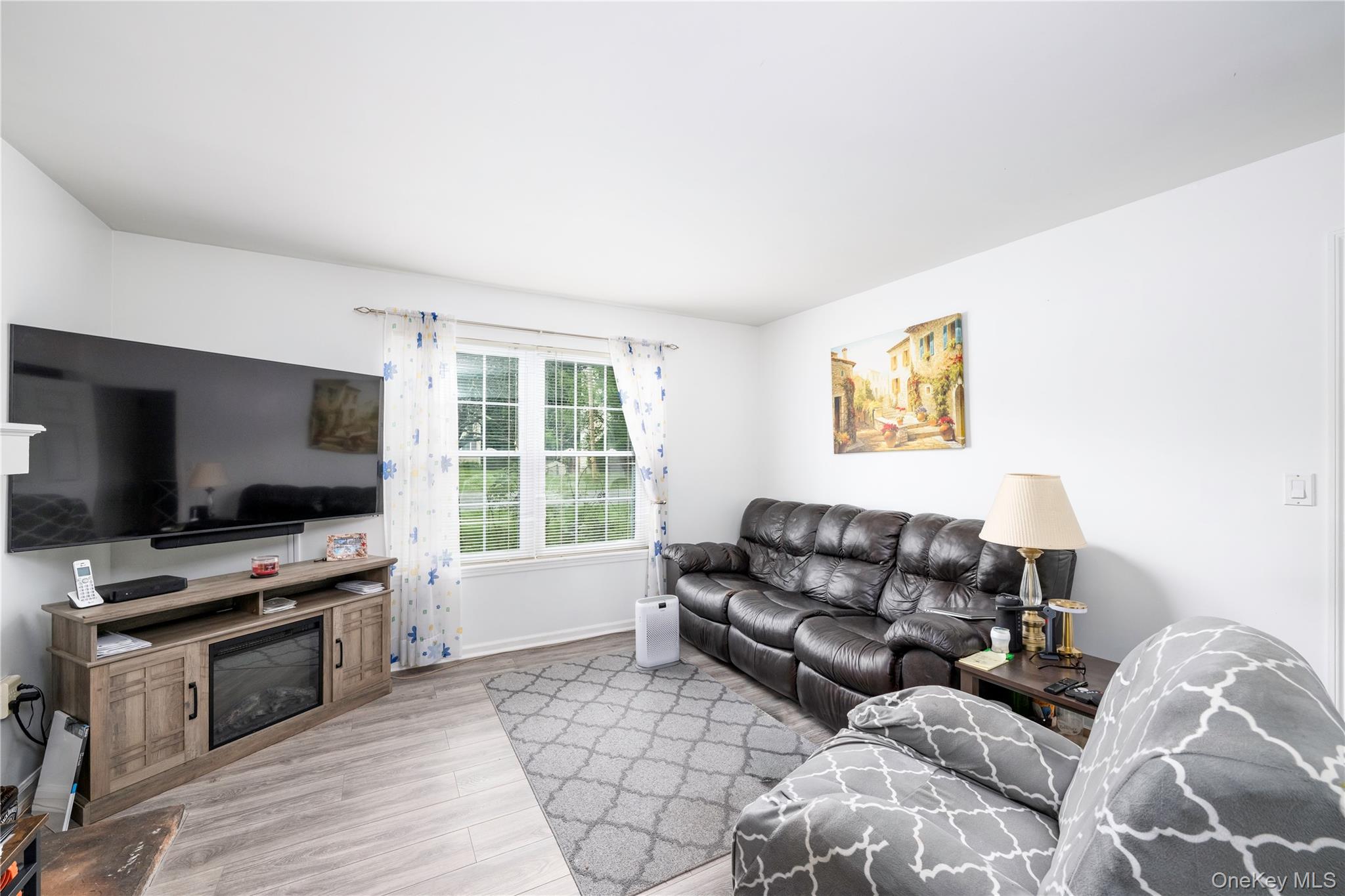 44 Inwood Avenue – For Sale photo 4