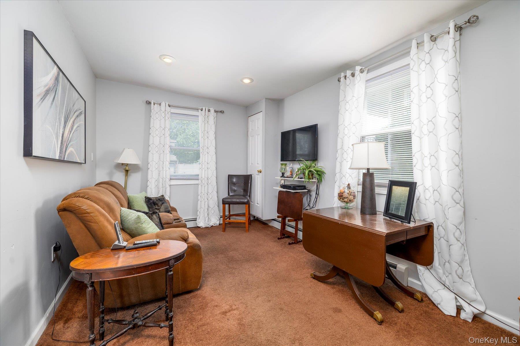265 W Windsor Parkway – For Sale photo 24