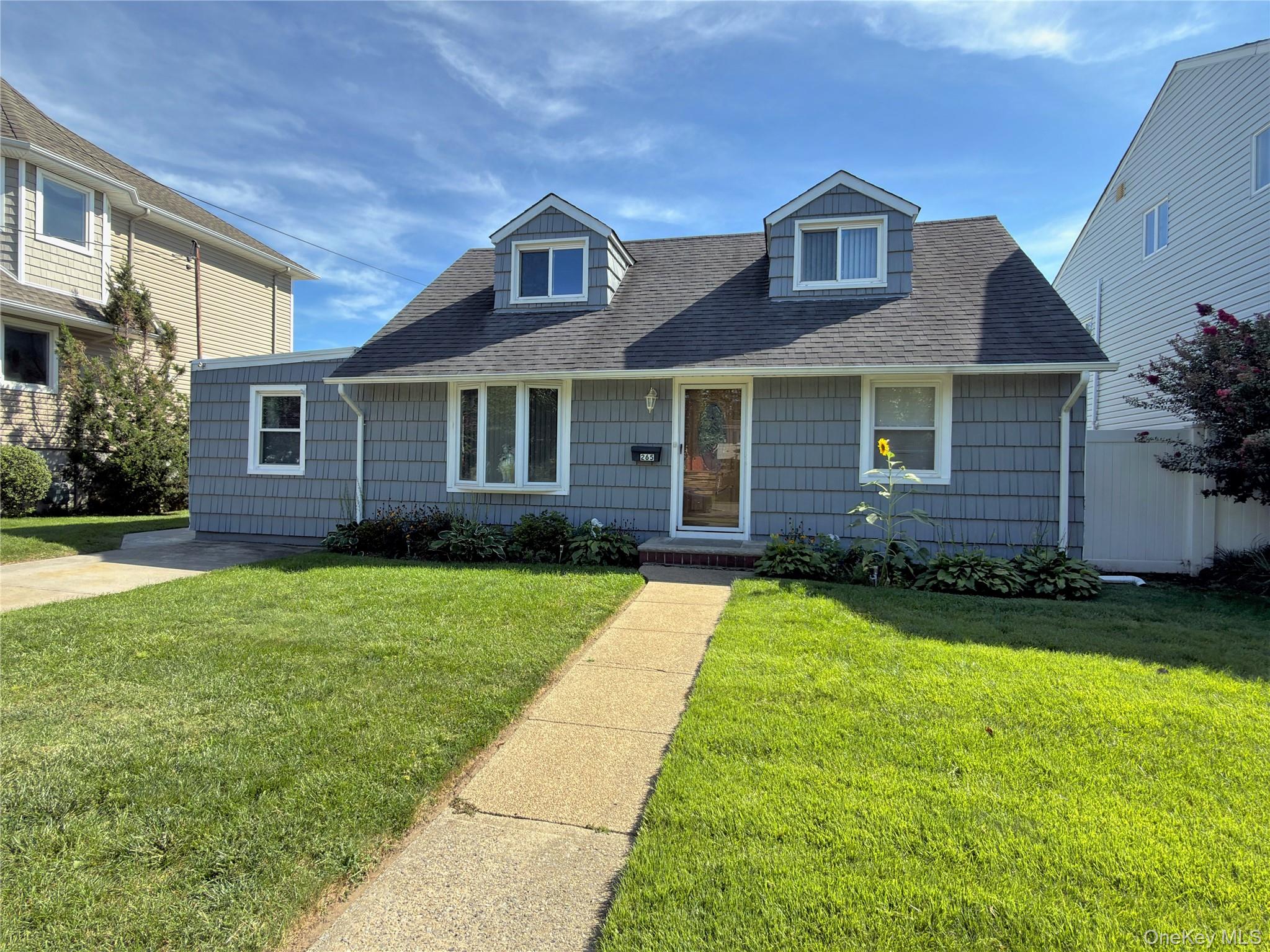 265 W Windsor Parkway – For Sale photo 5